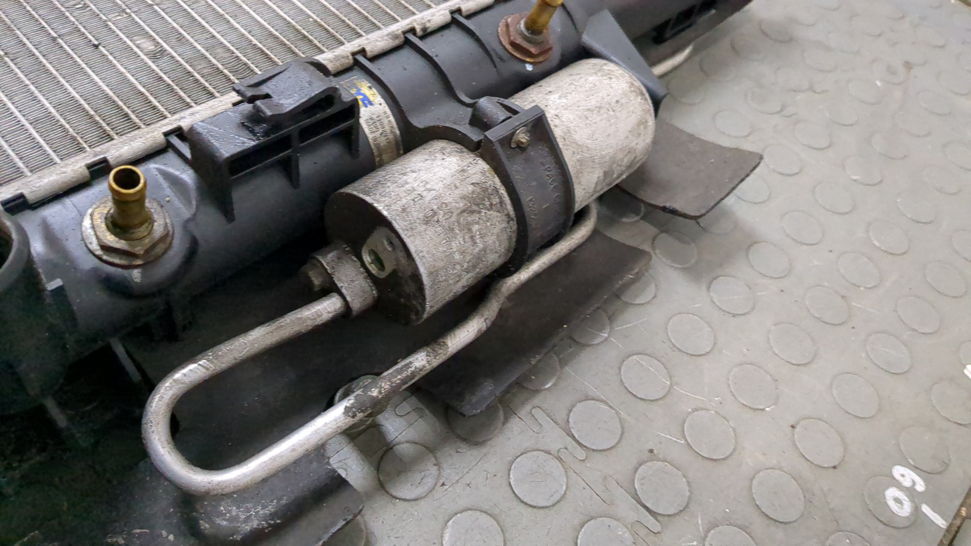 Радиатор охлаждения двигателя основной