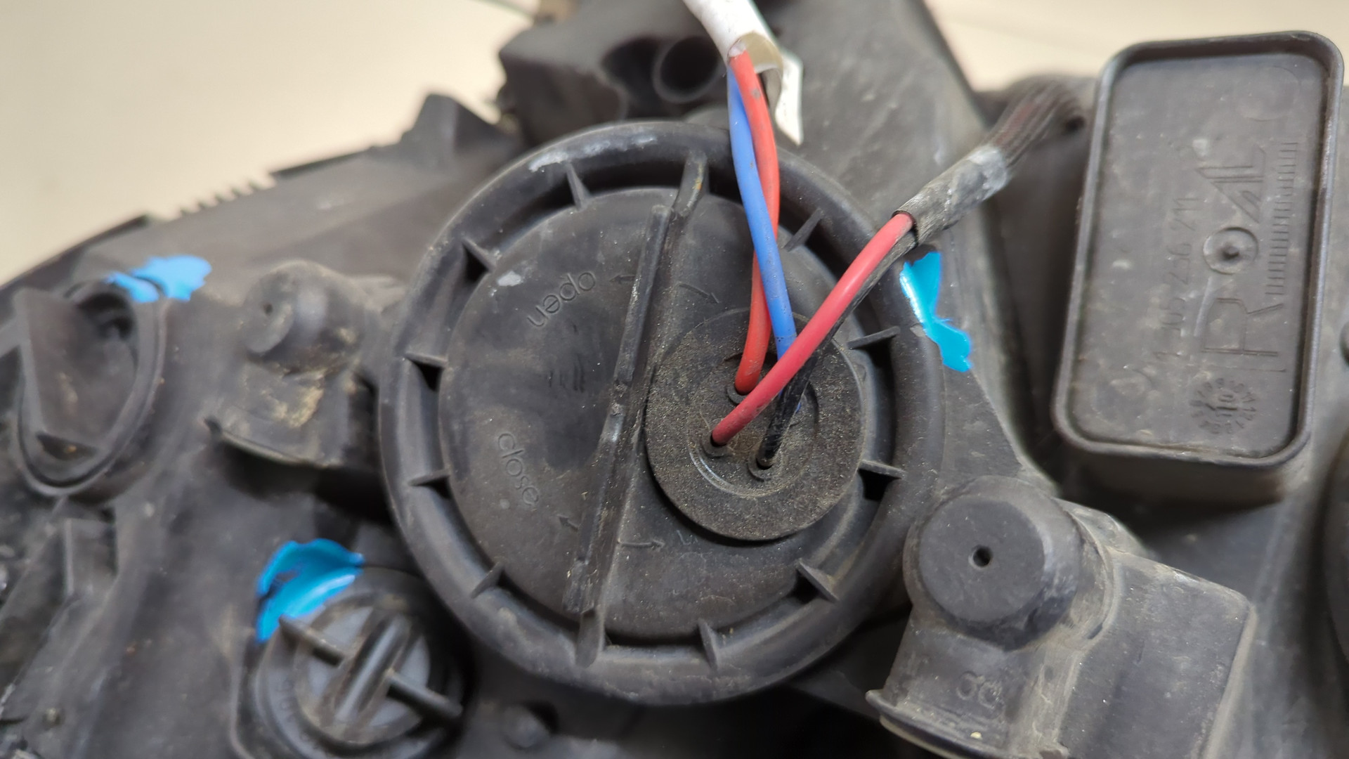 Фара правая