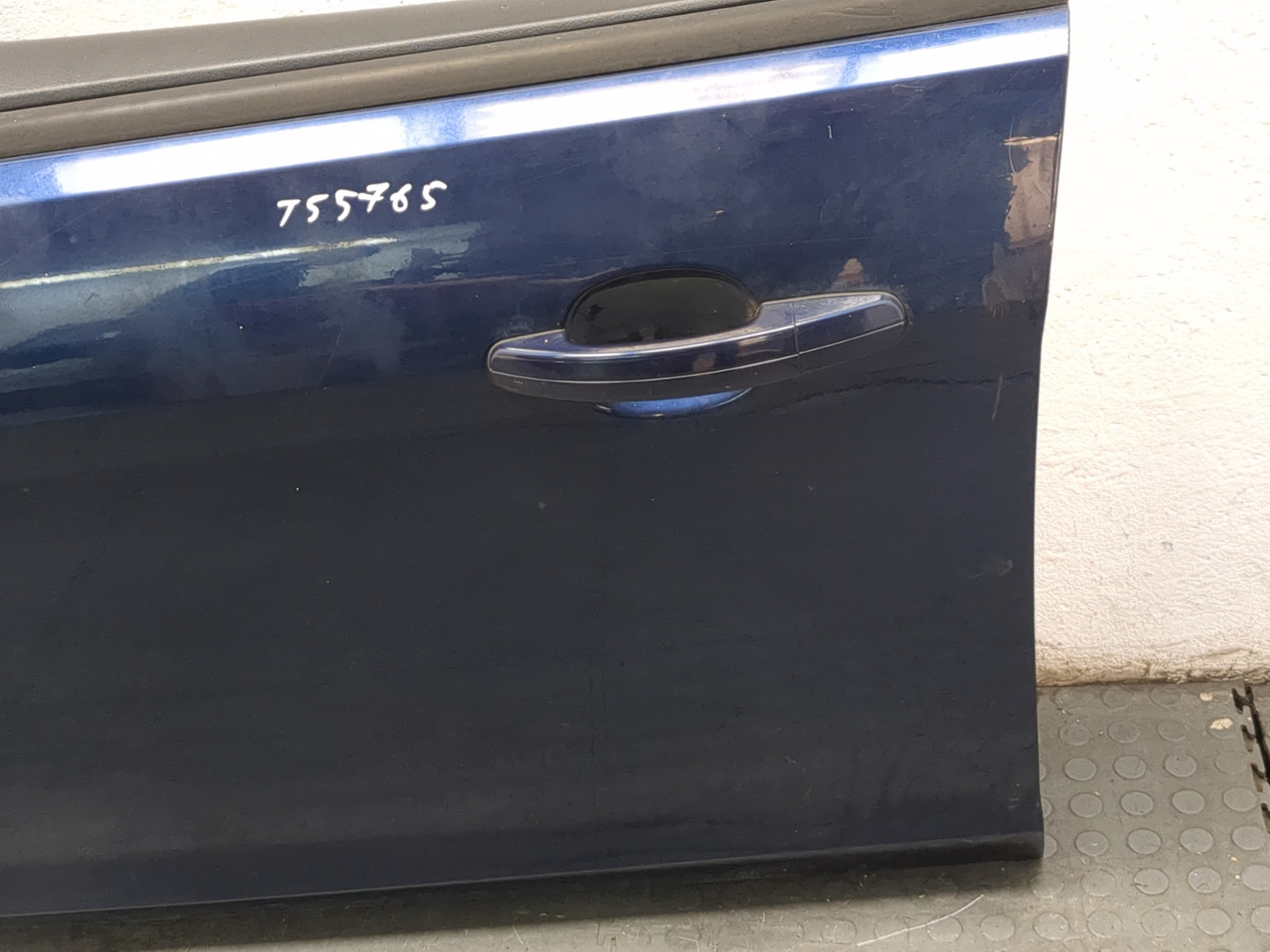 Дверь передняя левая