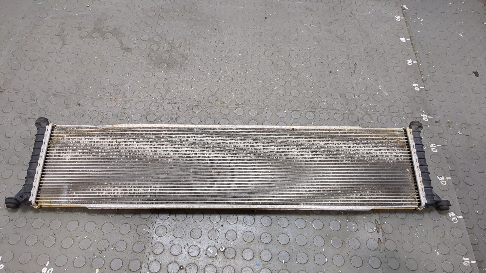 Радиатор охлаждения двигателя основной