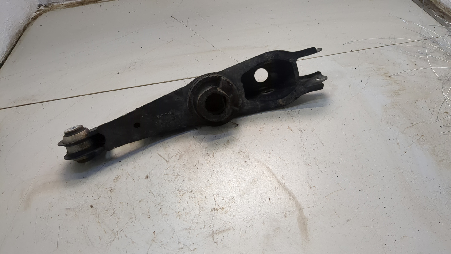 Рычаг задний