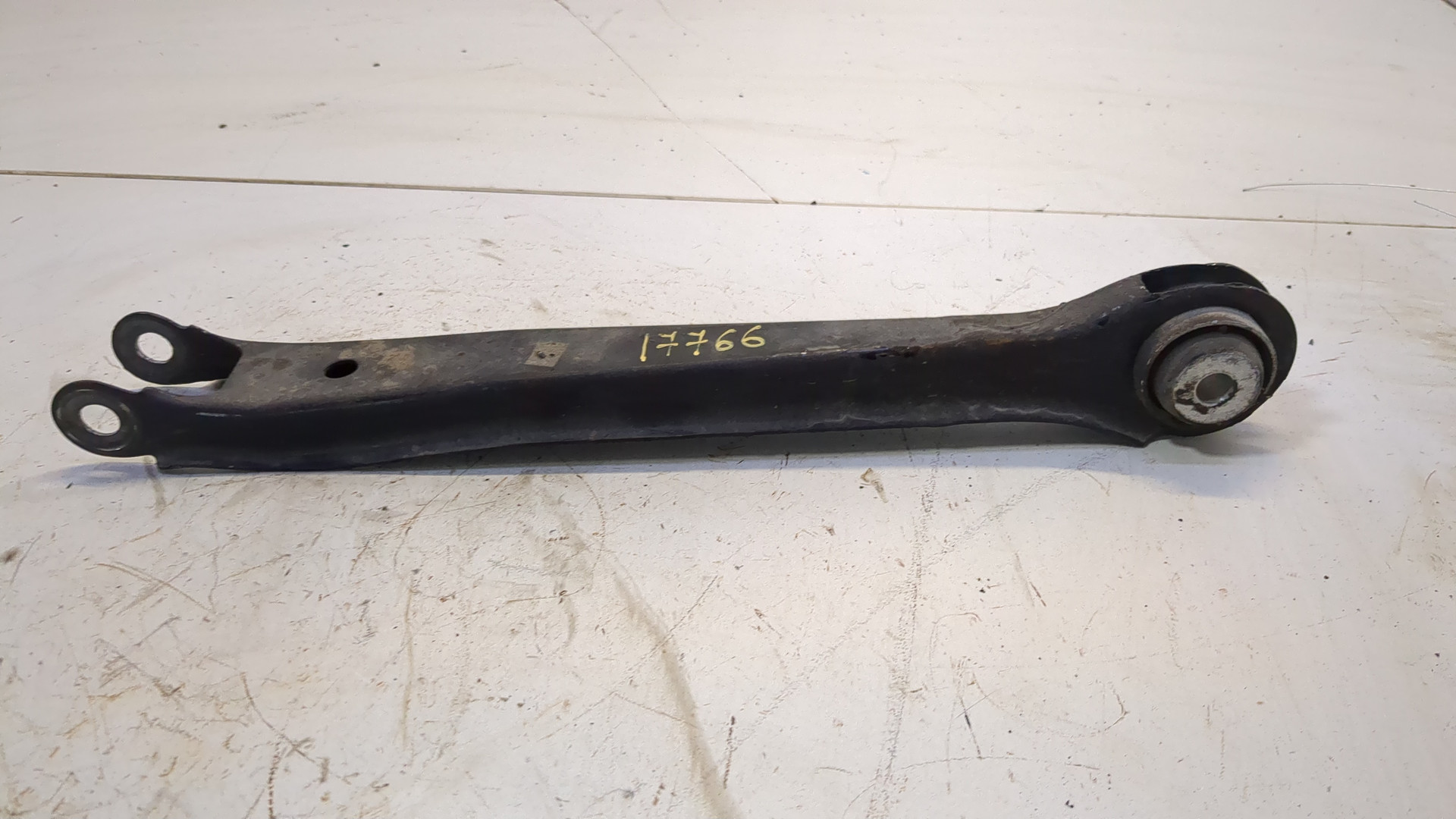 Рычаг задний