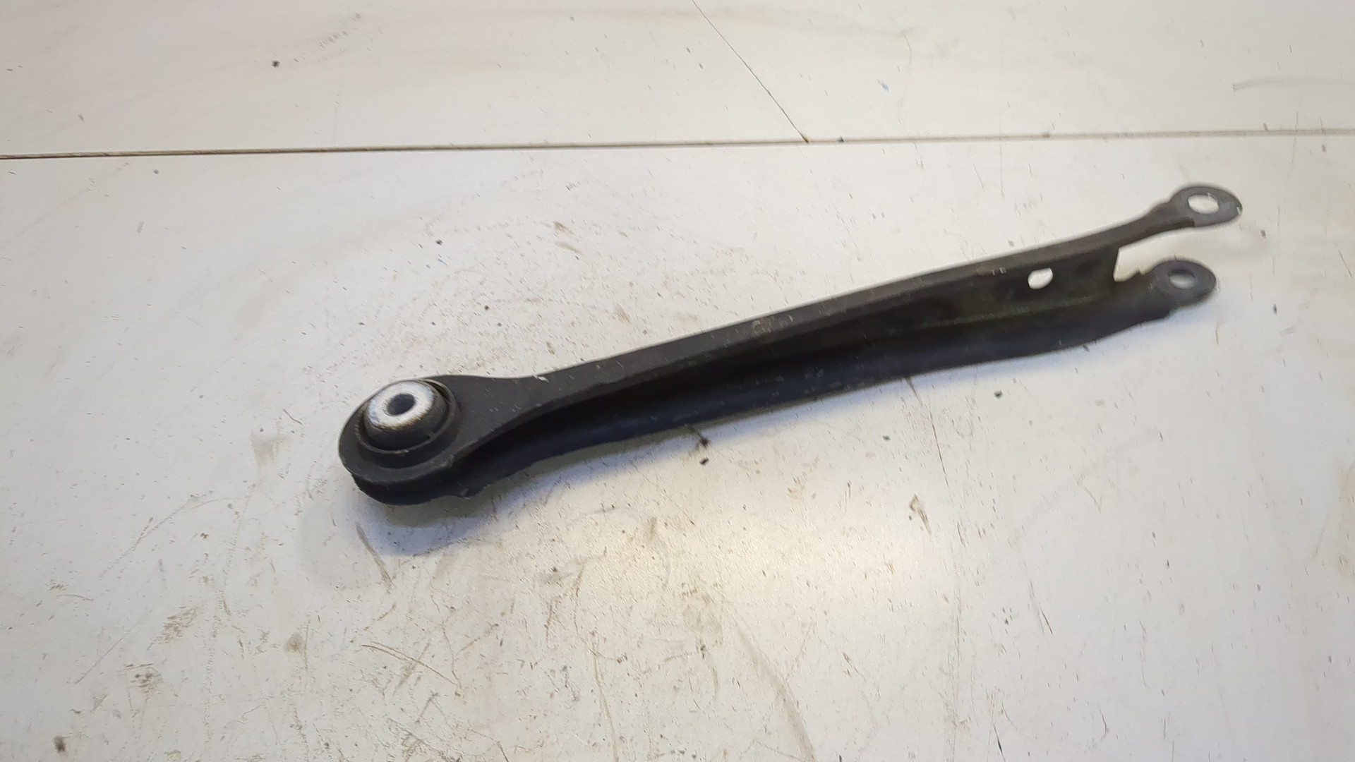 Рычаг задний