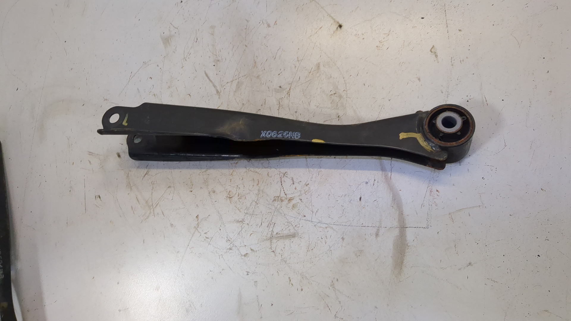 Рычаг задний