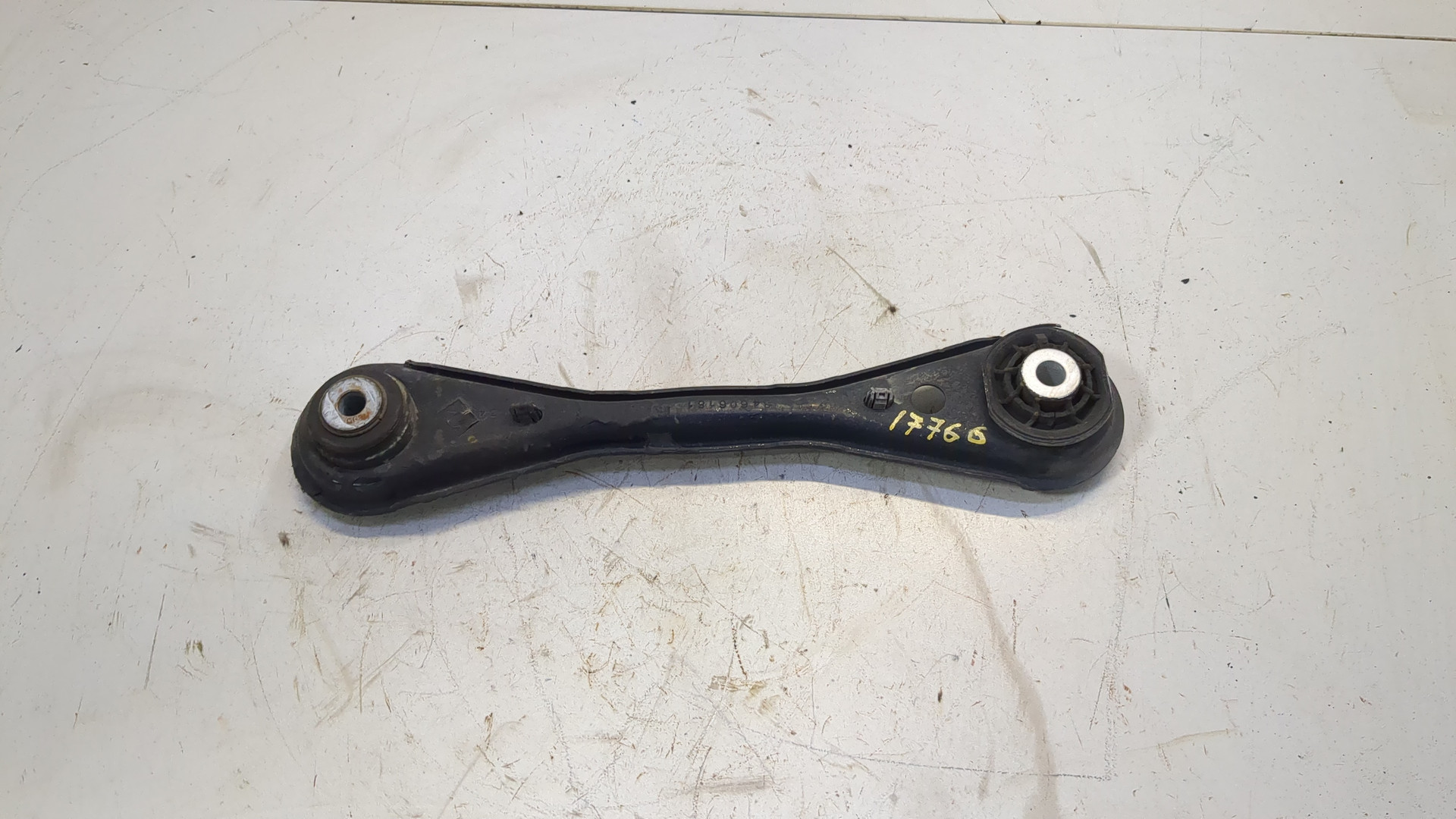 Рычаг задний