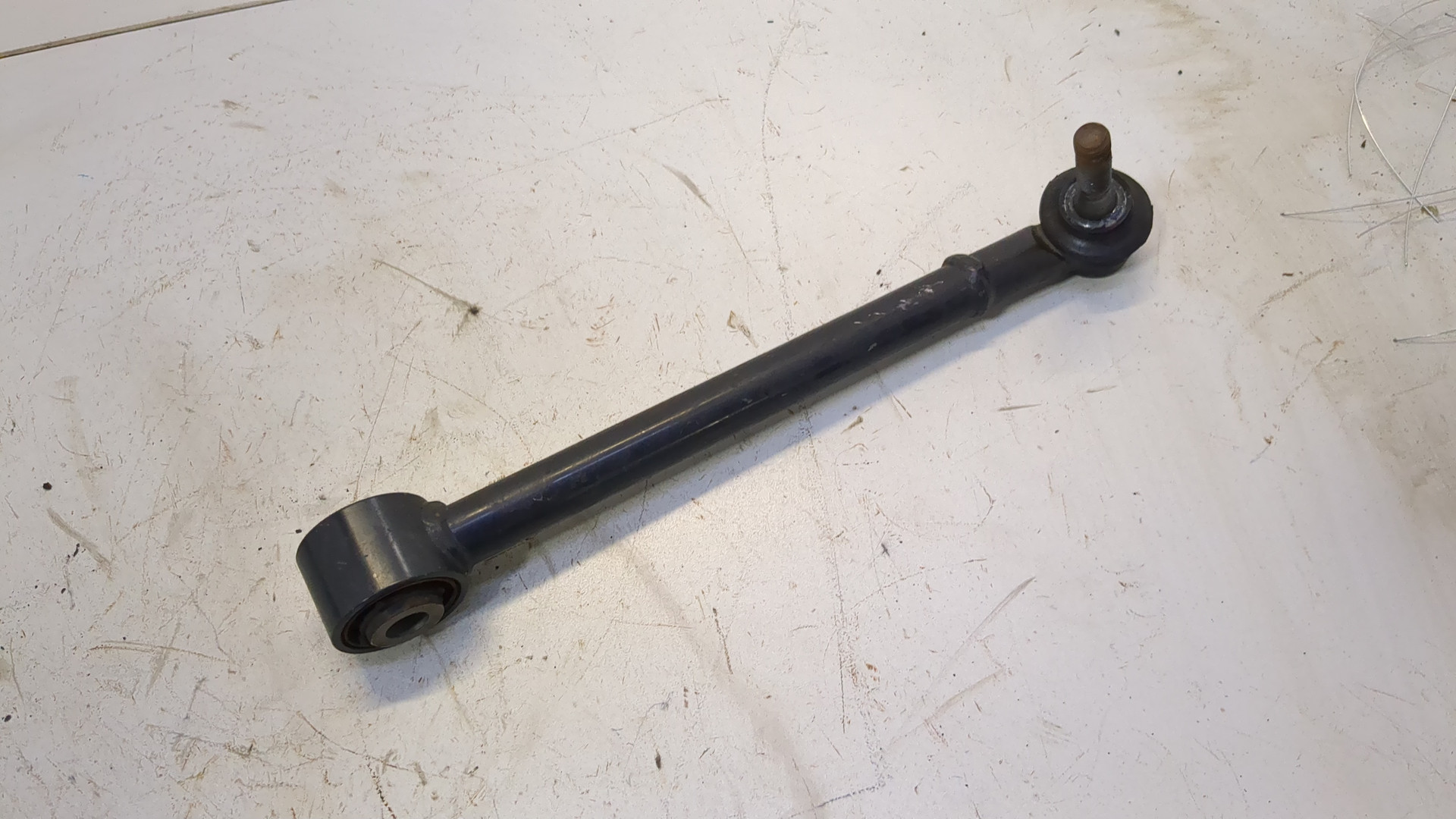 Рычаг задний