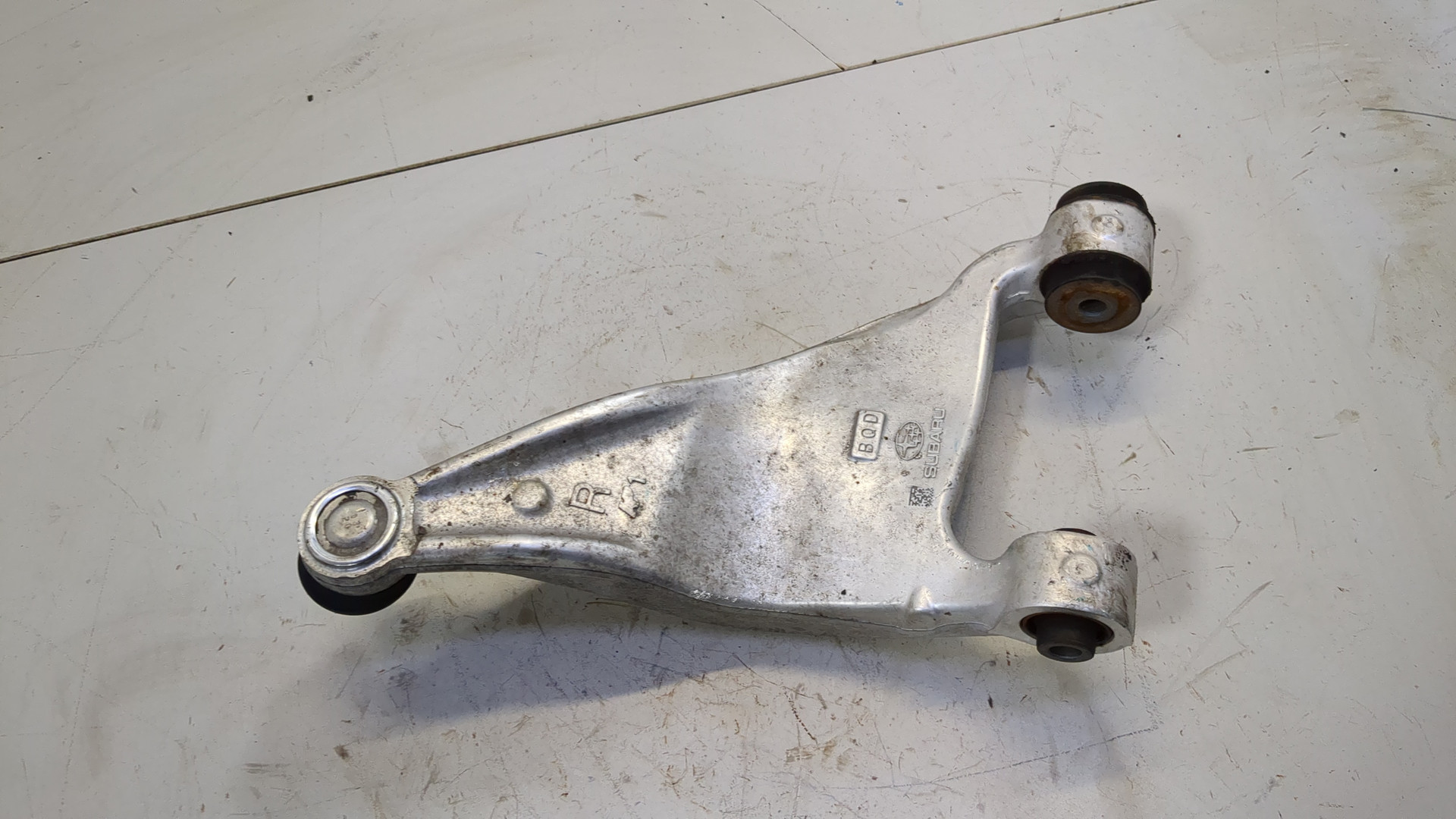 Рычаг задний правый