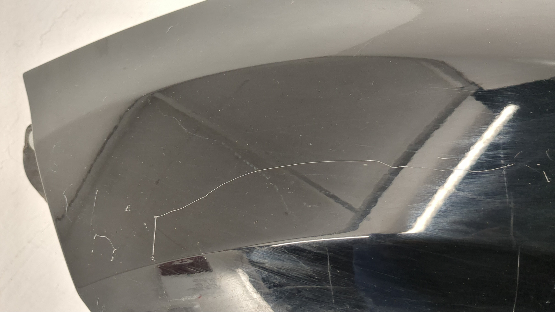 Крыло переднее левое