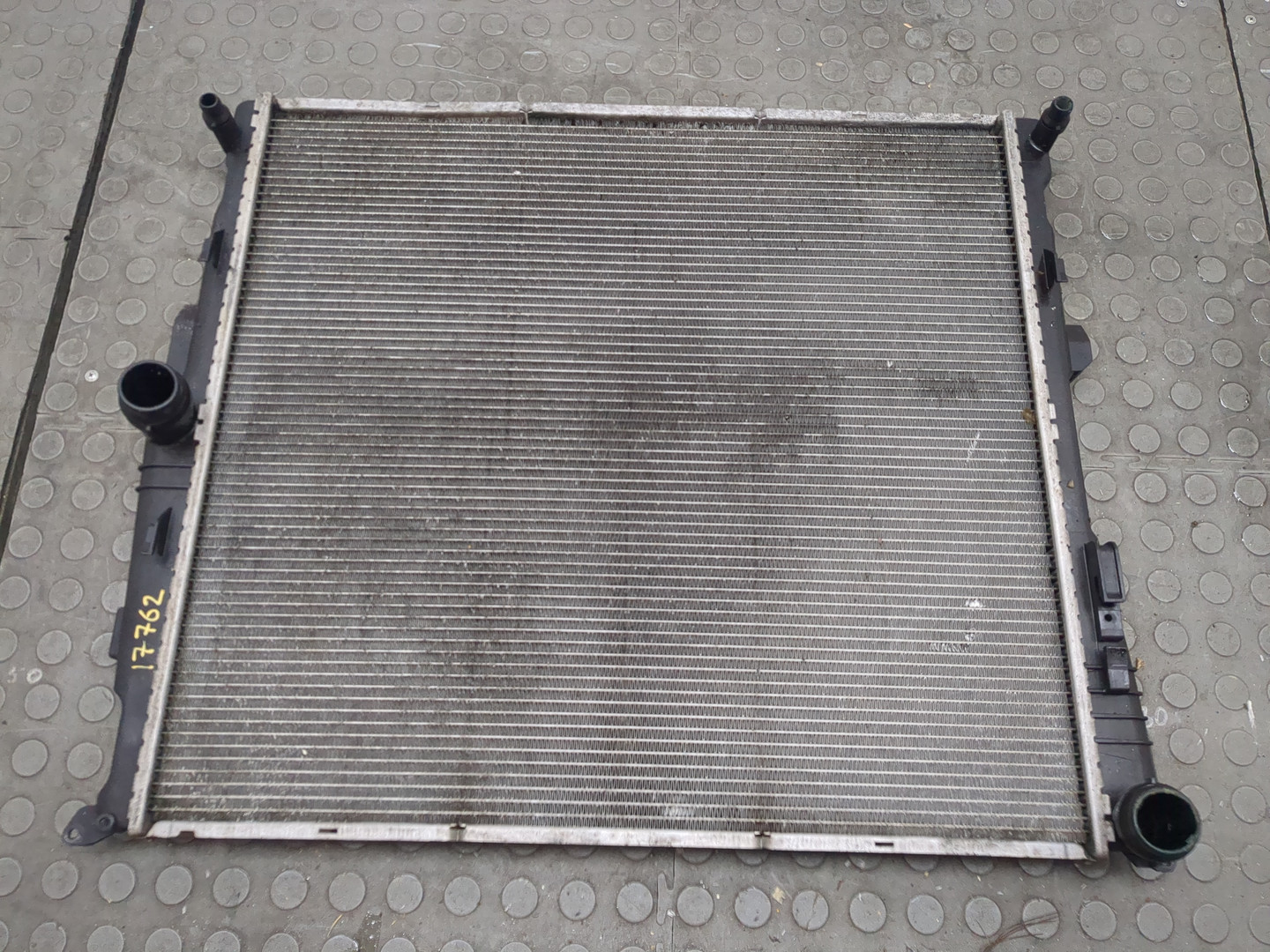 Радиатор охлаждения двигателя основной