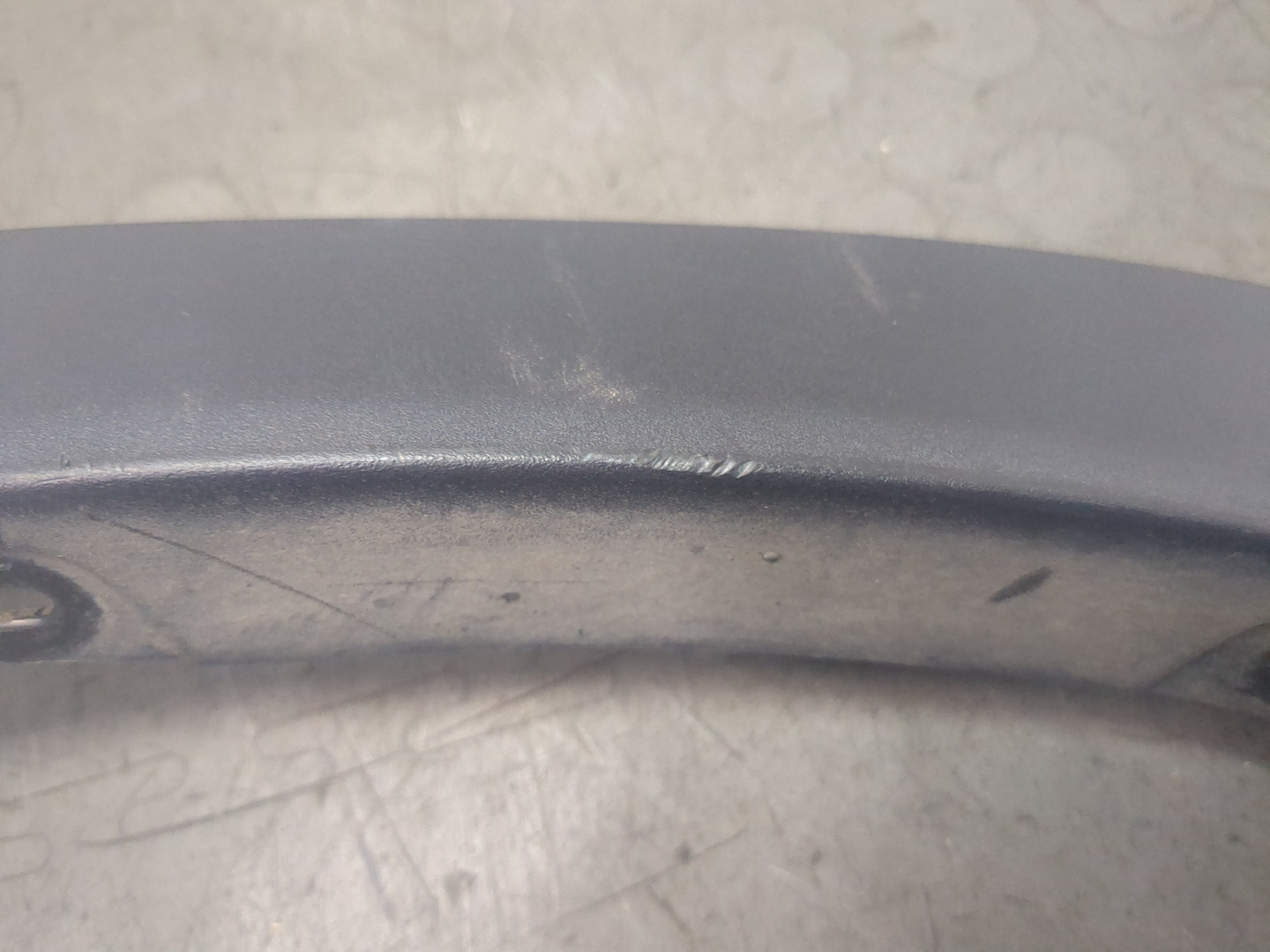 Накладка переднего крыла правого