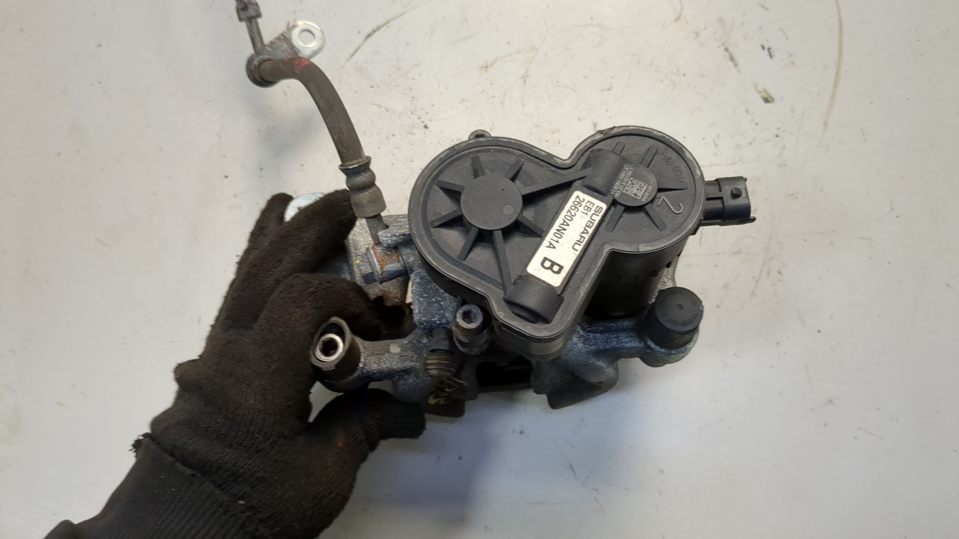 Суппорт задний левый