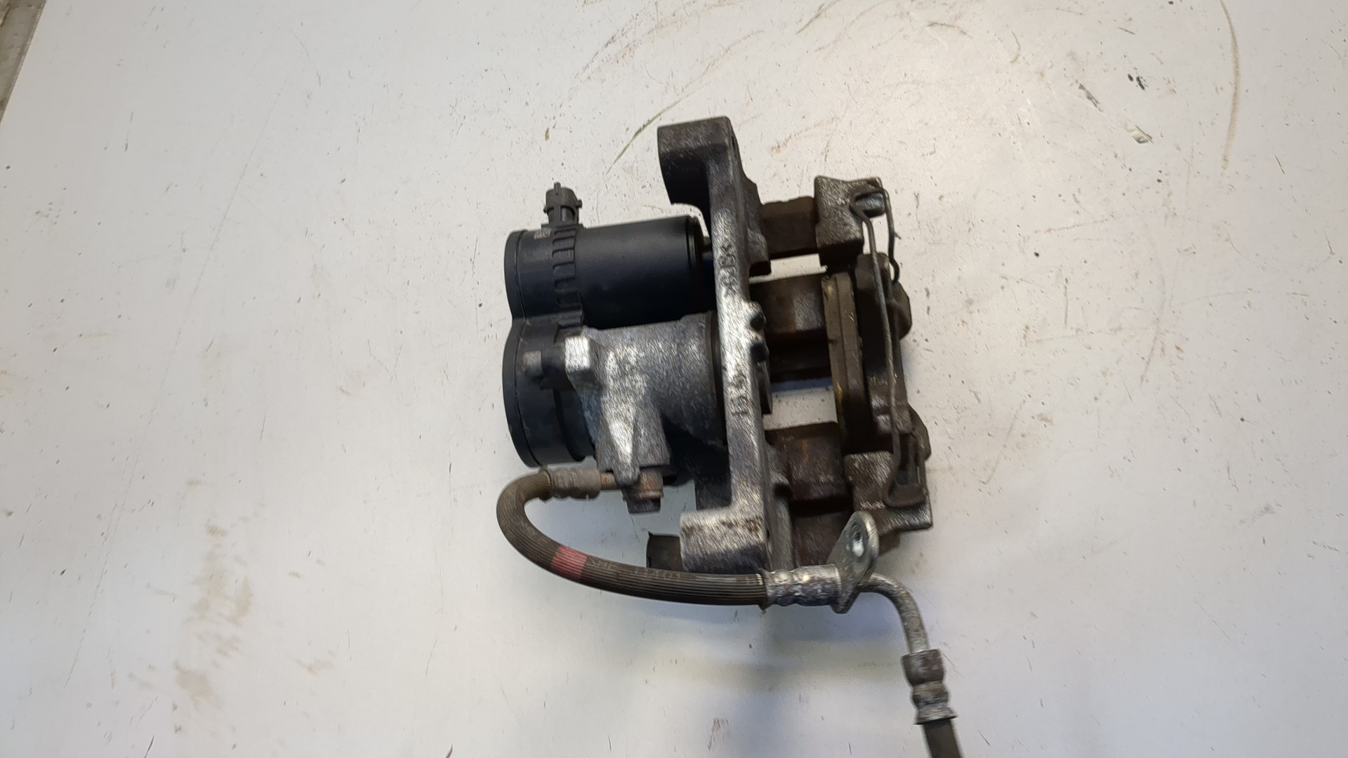 Суппорт задний правый