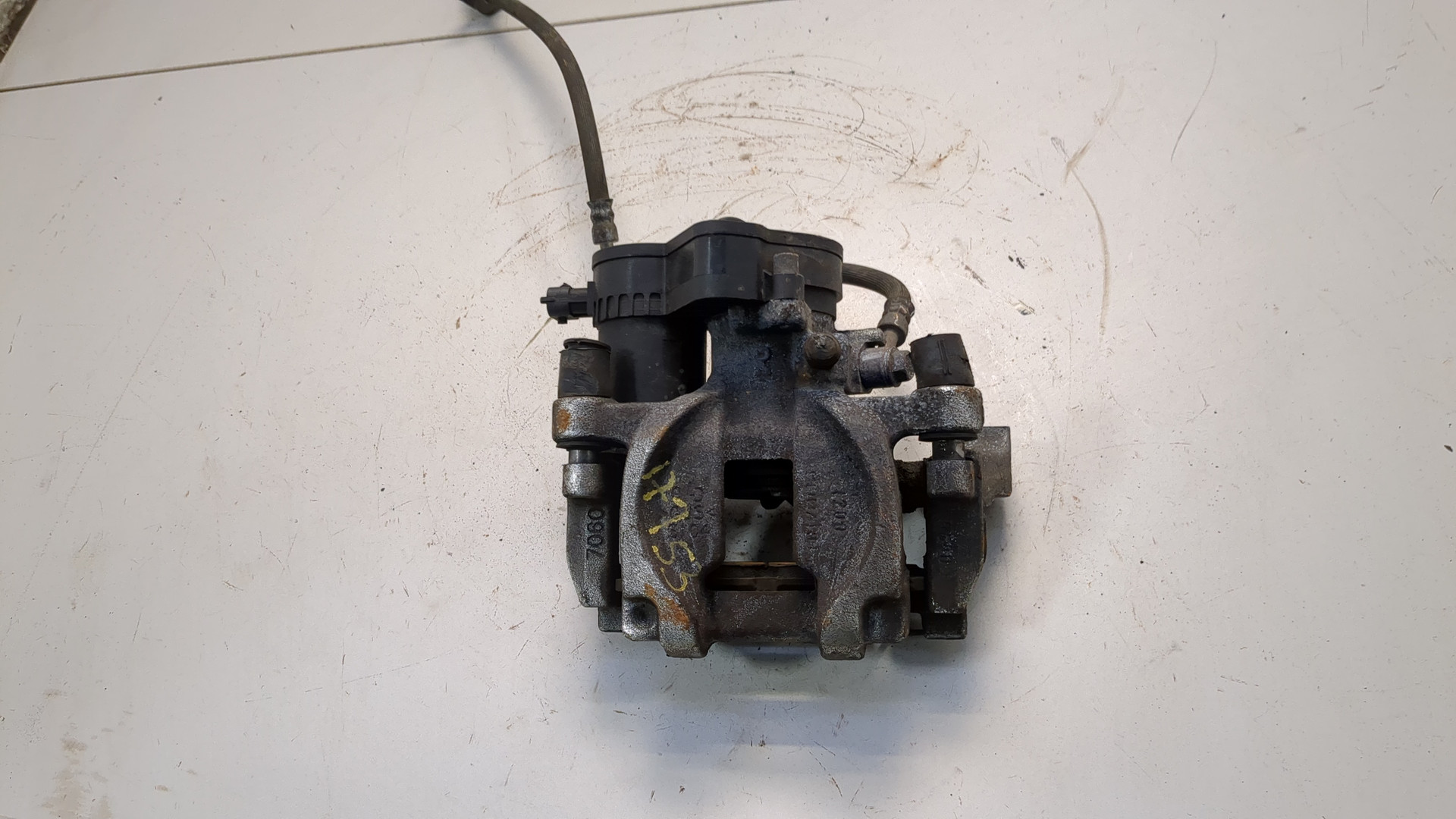 Суппорт задний правый