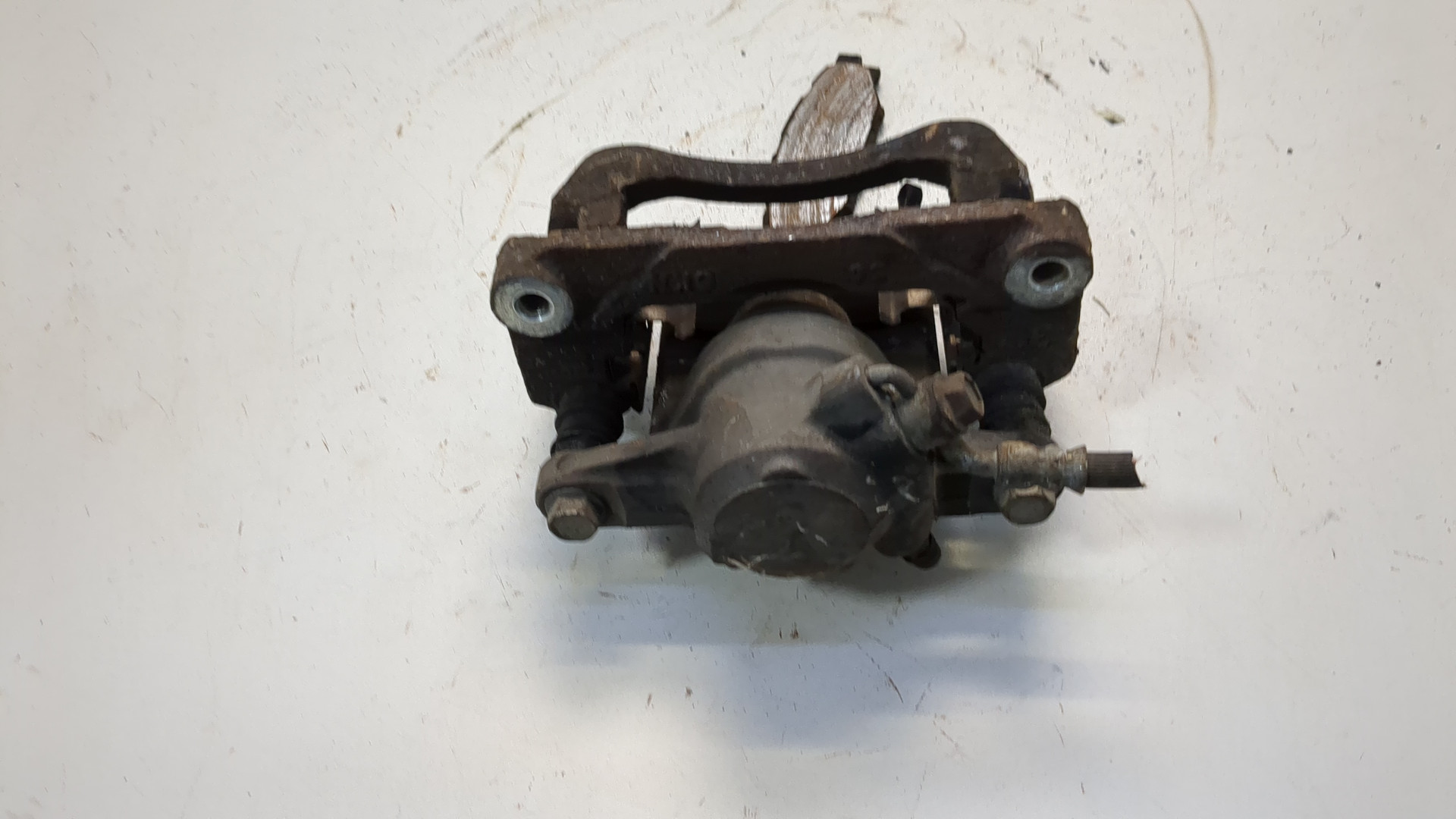 Суппорт задний правый