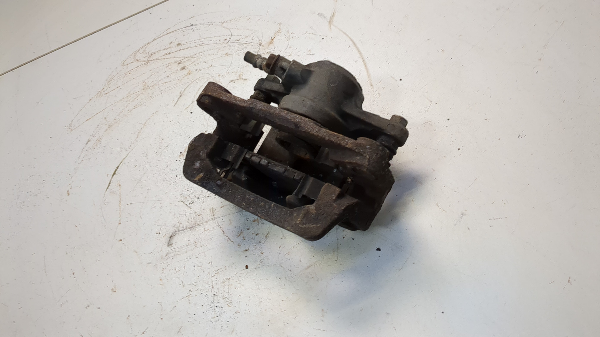 Суппорт задний правый