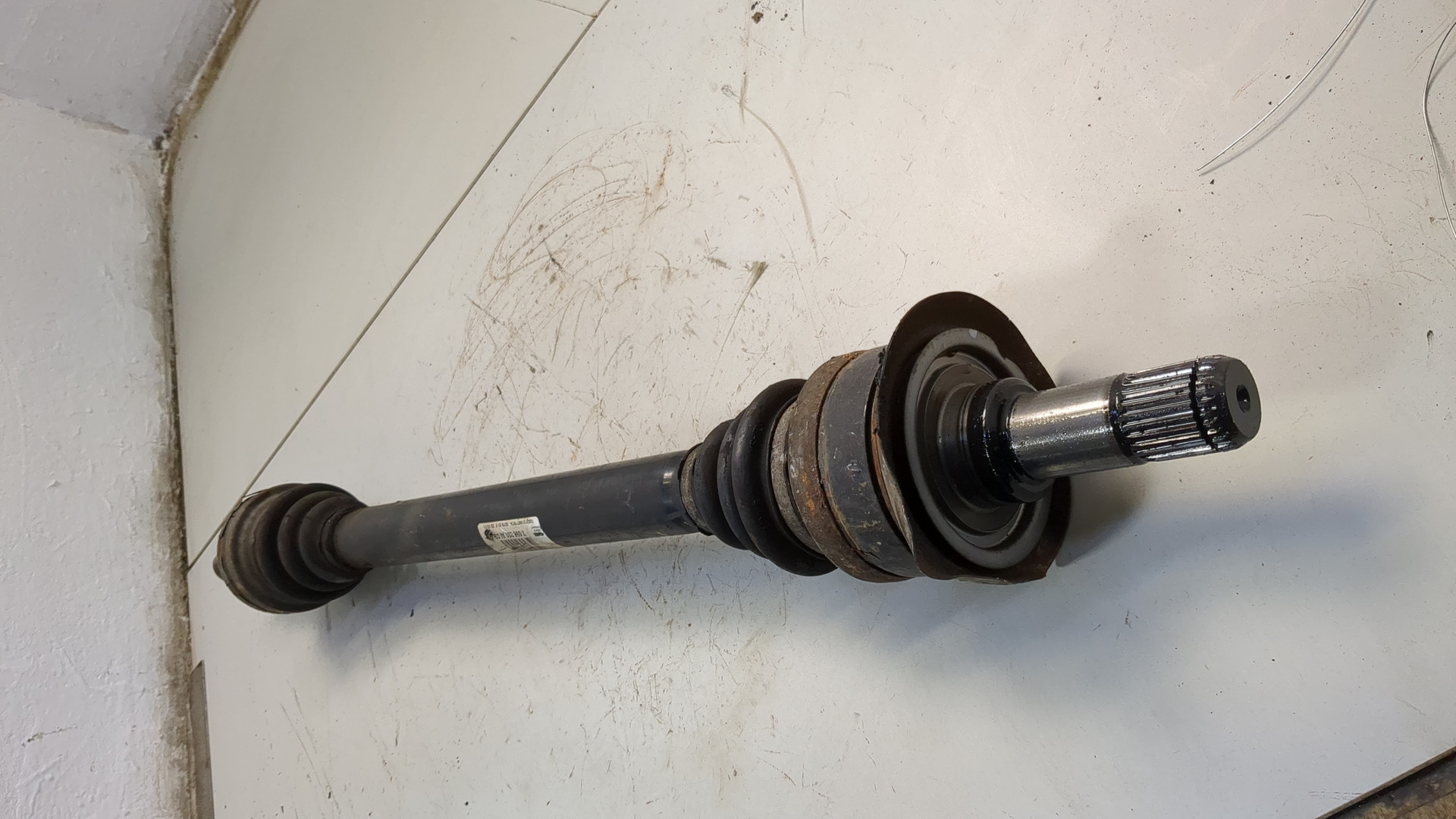 Полуось задняя