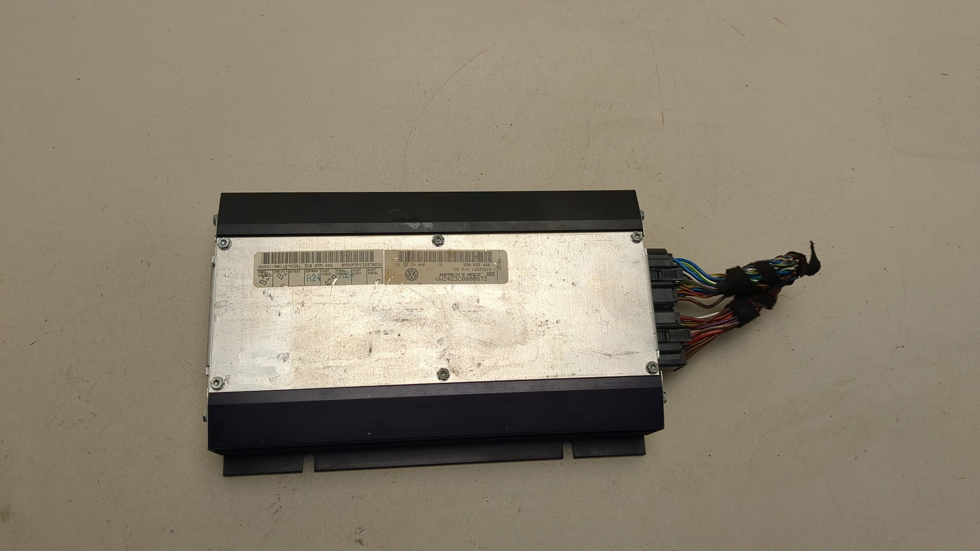 Усилитель акустической системы