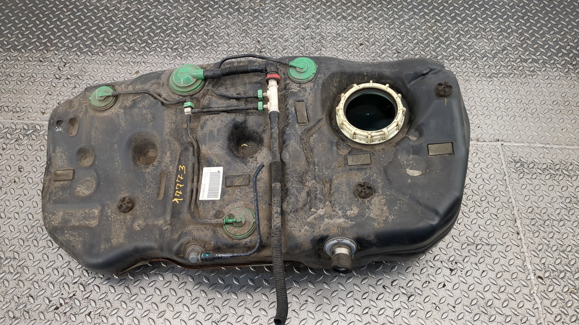 Бак топливный