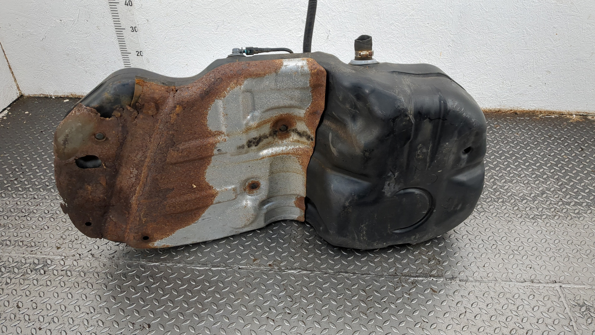 Бак топливный