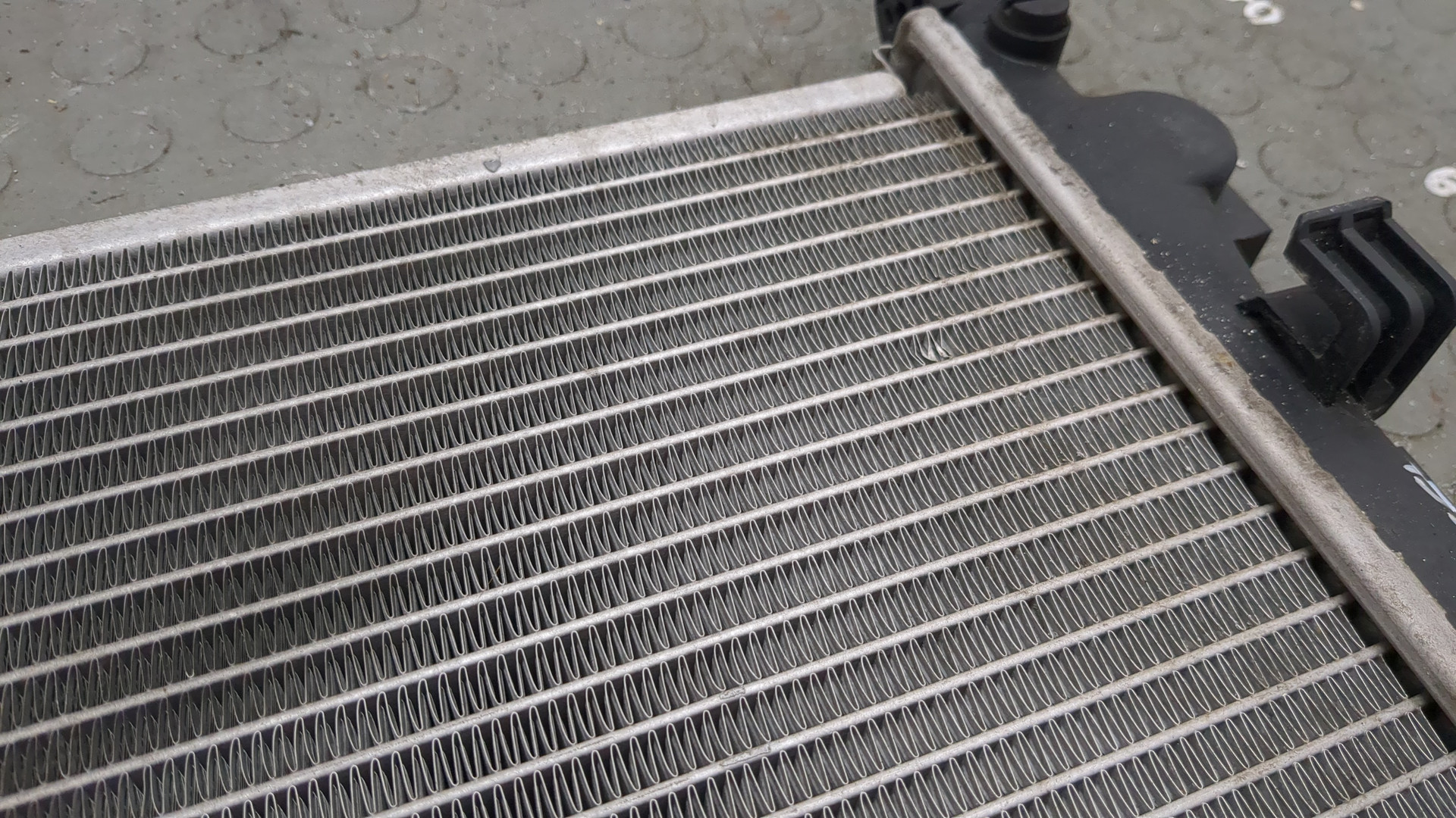 Радиатор охлаждения двигателя основной