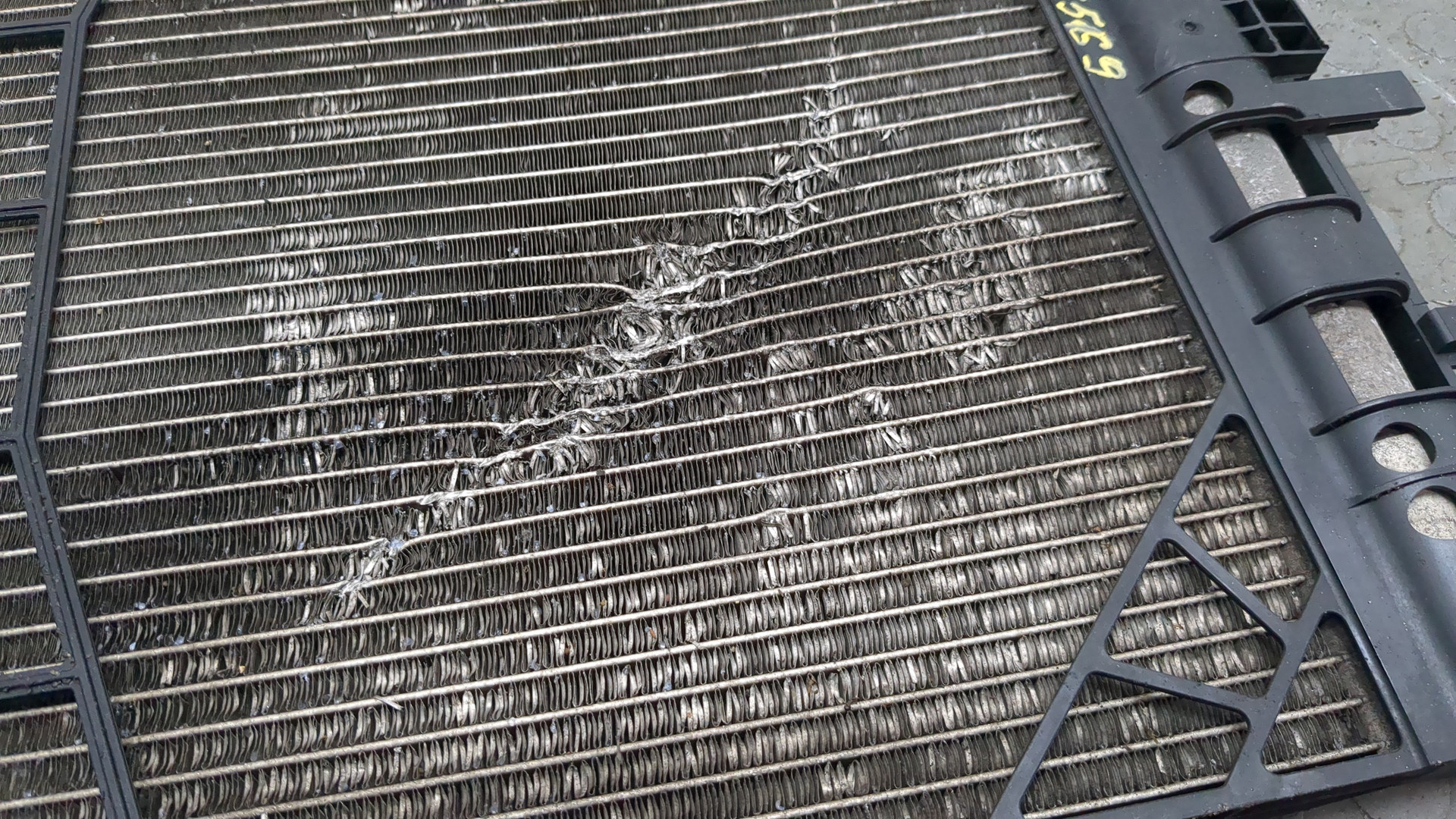 Радиатор кондиционера / конденсер