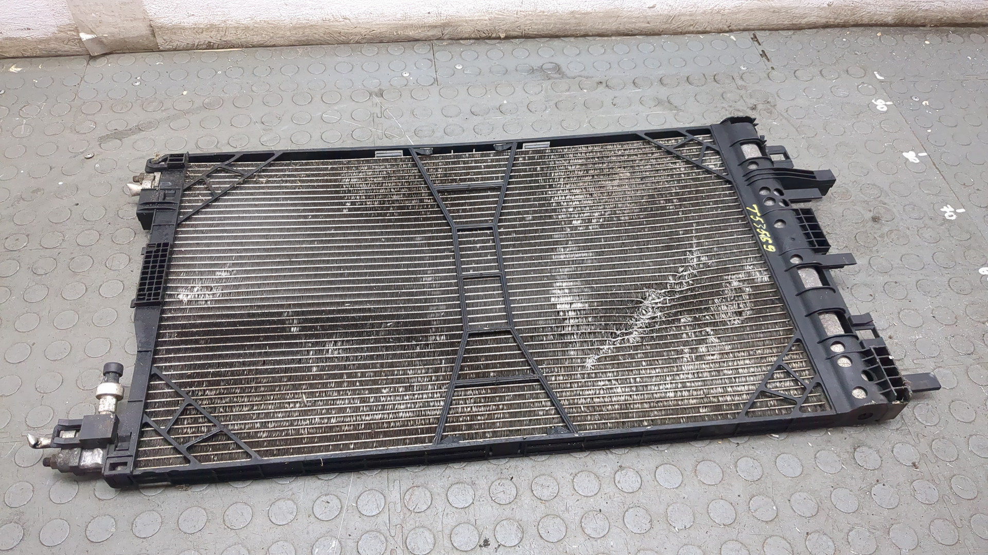 Радиатор кондиционера / конденсер