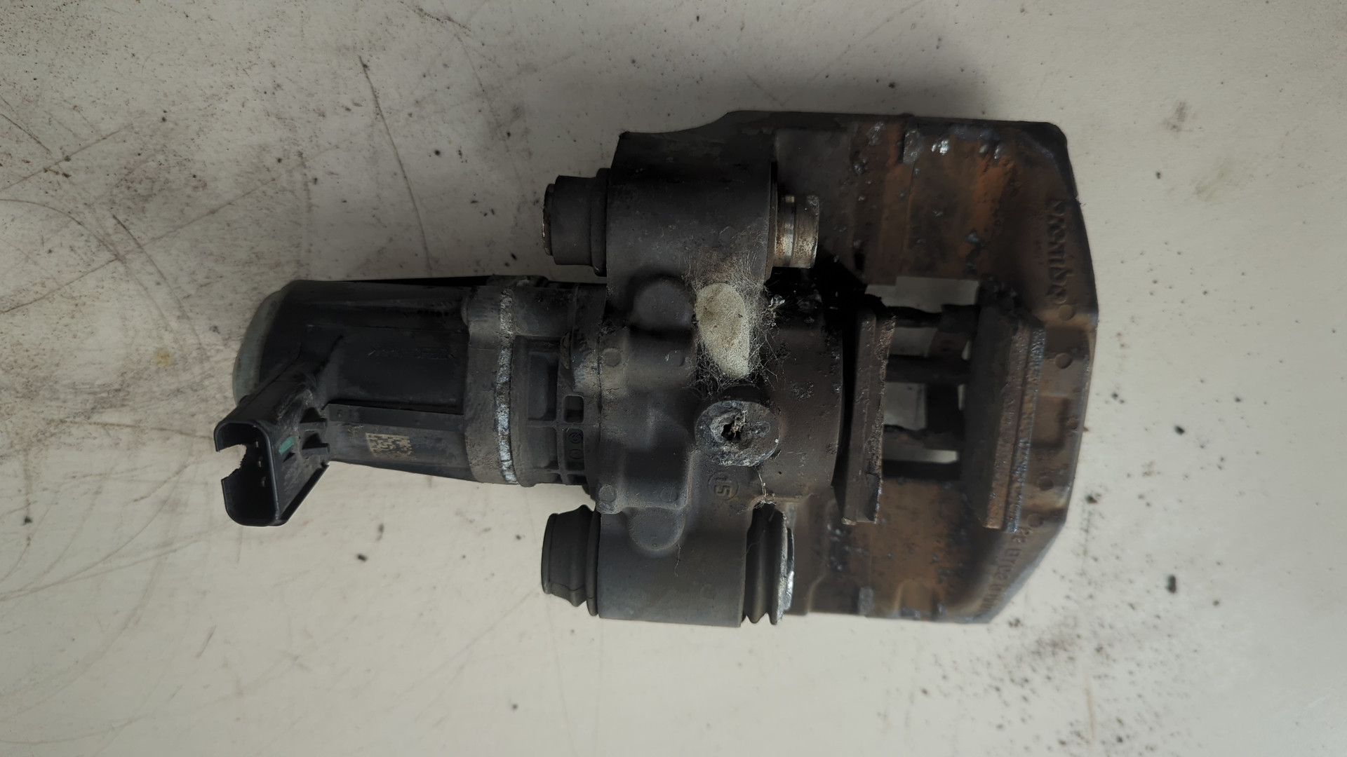 Суппорт задний правый