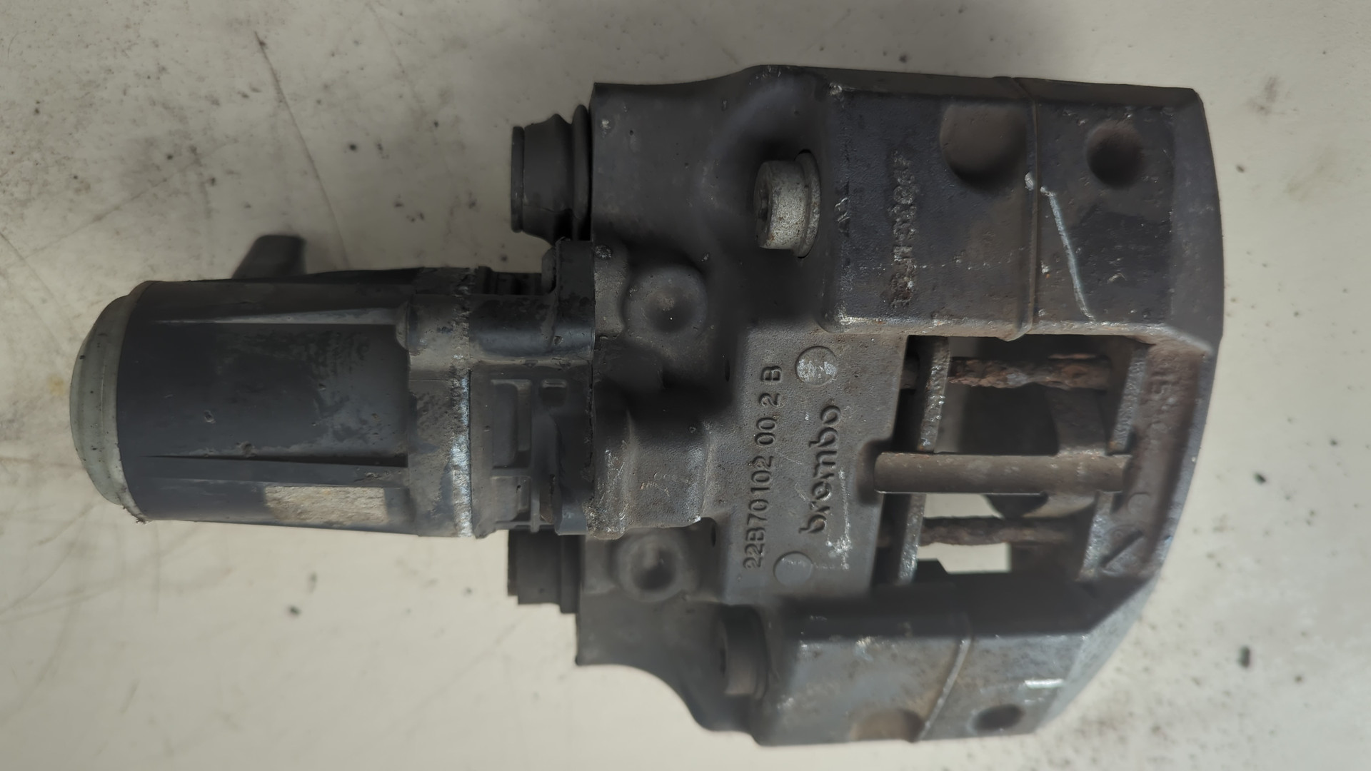 Суппорт задний правый