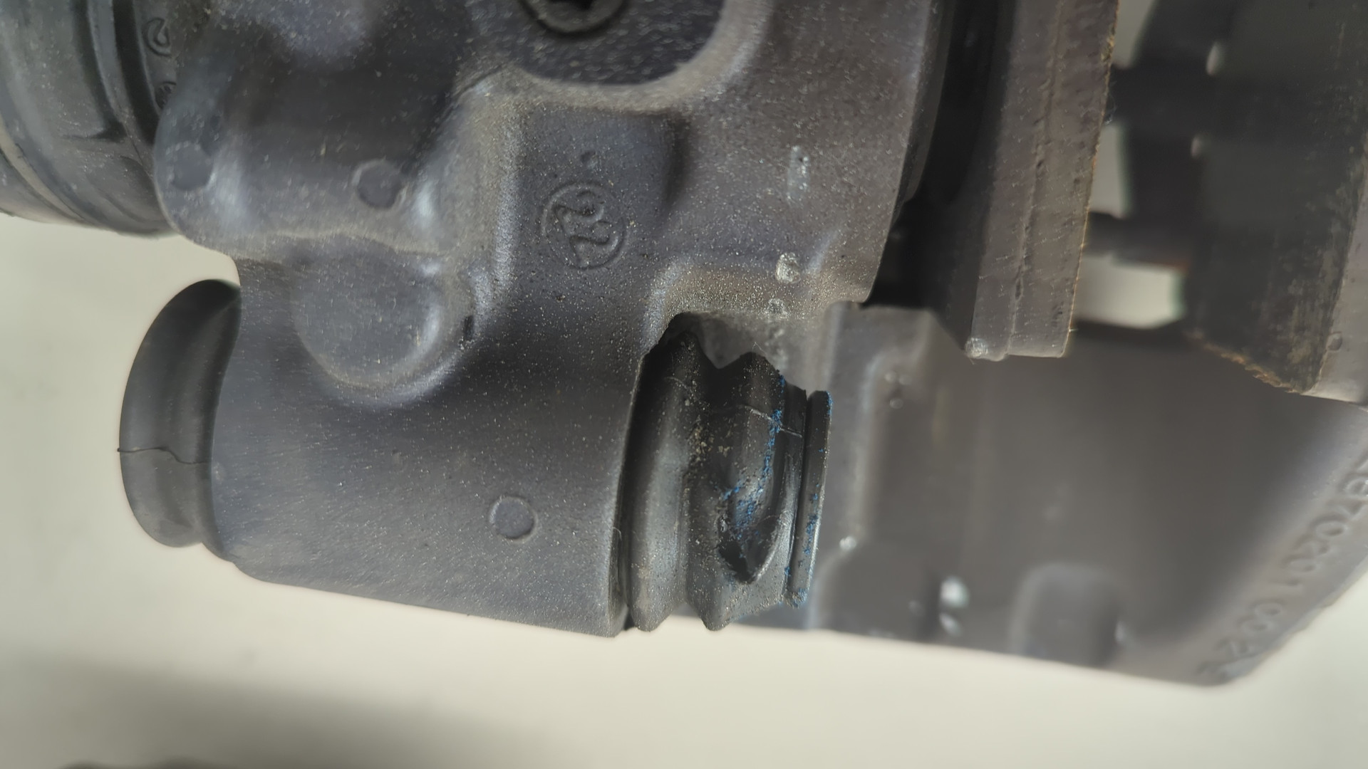 Суппорт задний правый