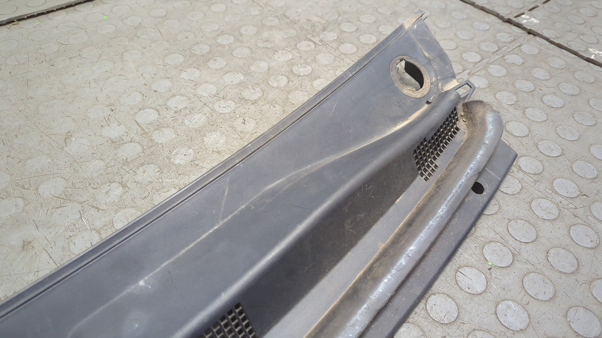 Решетка стеклоочистителей (Жабо)