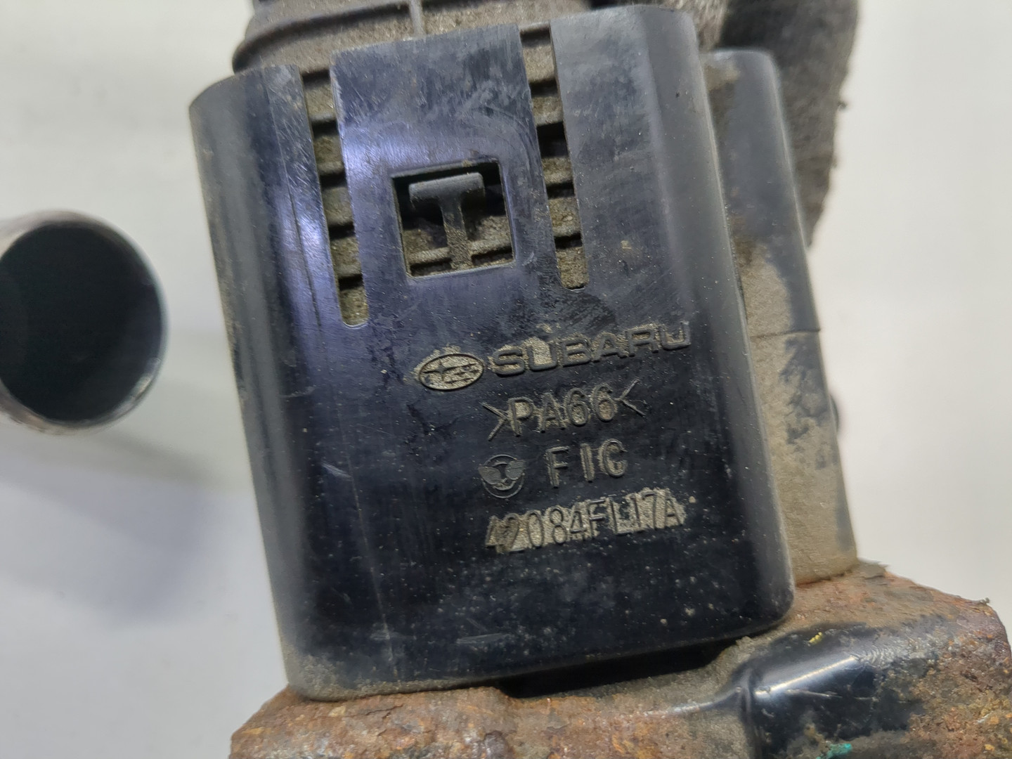 Горловина топливного бака