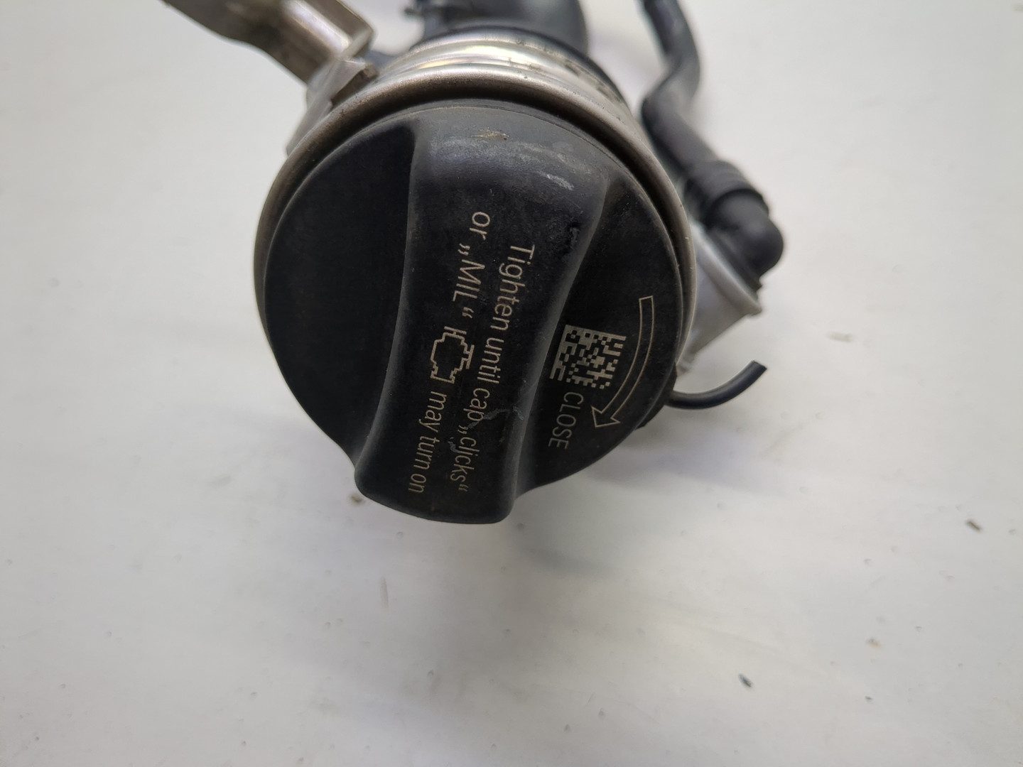 Горловина топливного бака