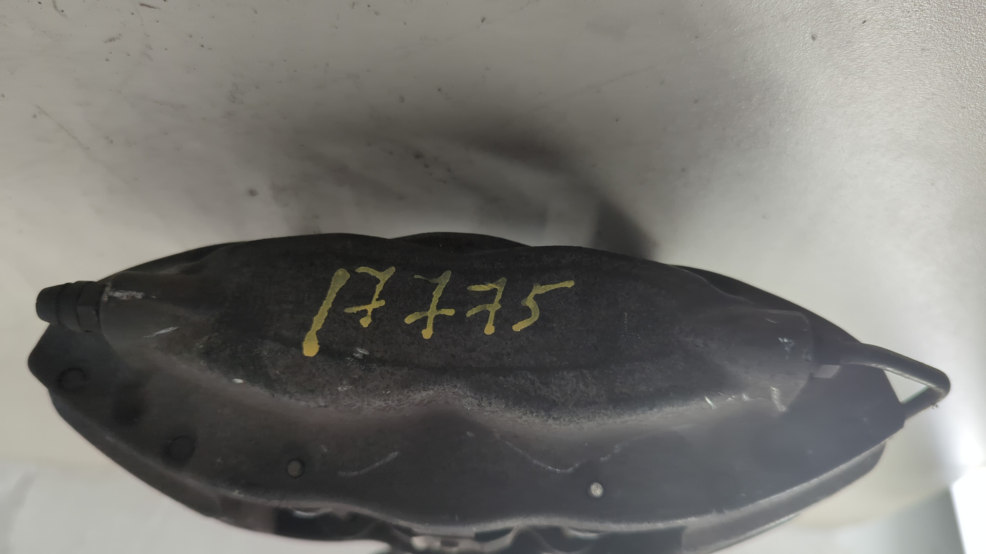 Суппорт задний правый