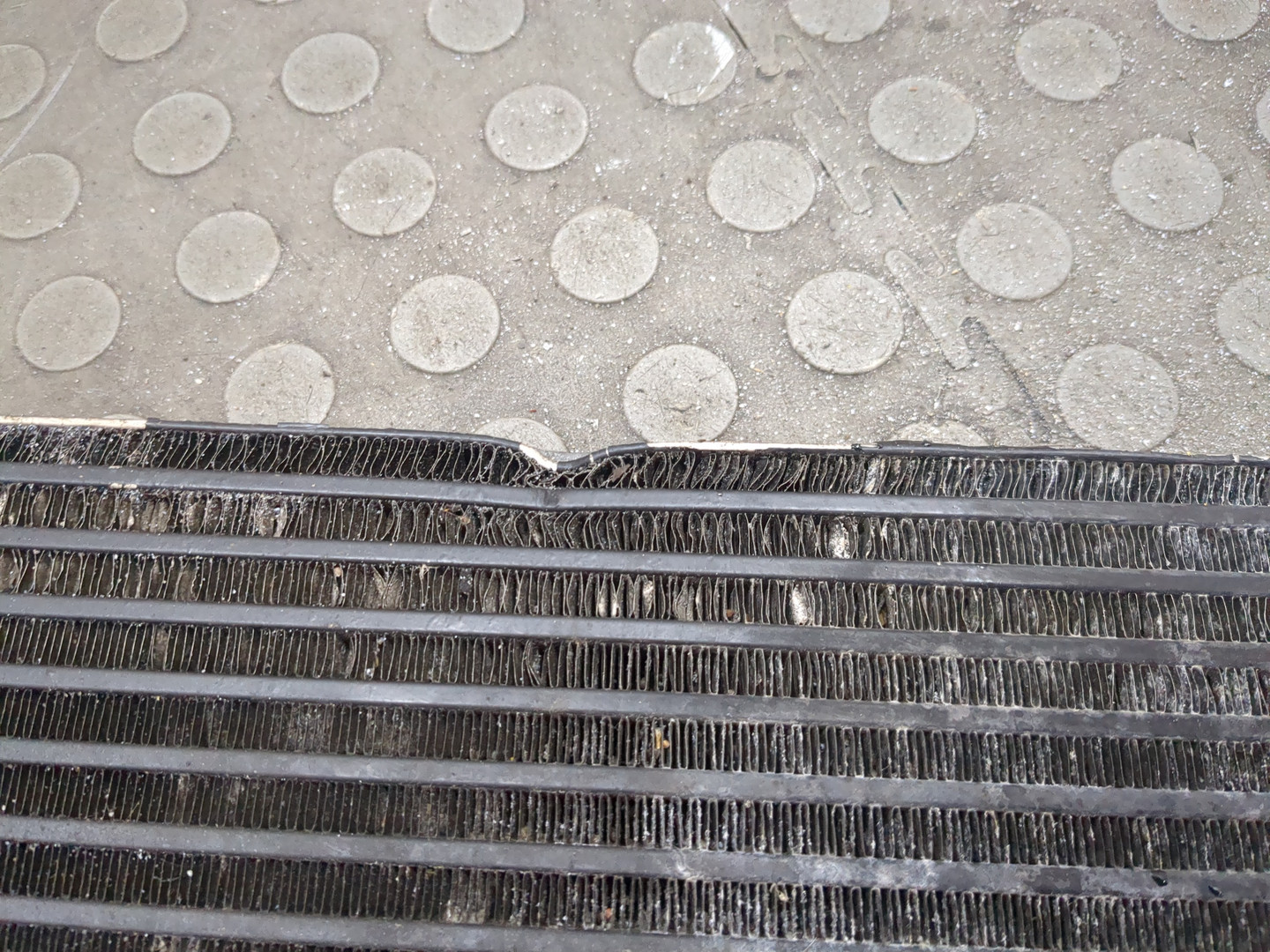 Радиатор кондиционера / конденсер