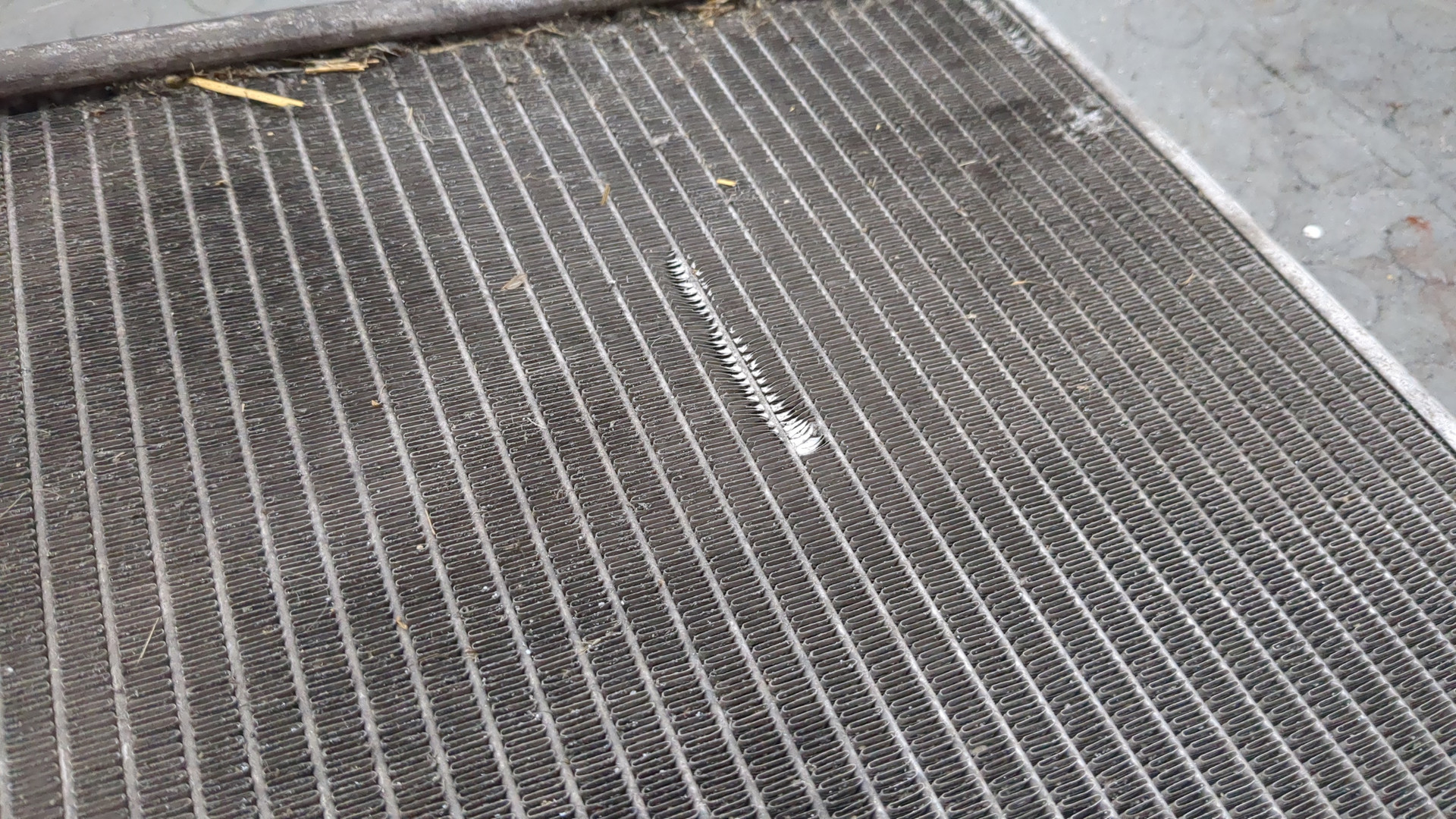 Радиатор охлаждения двигателя основной