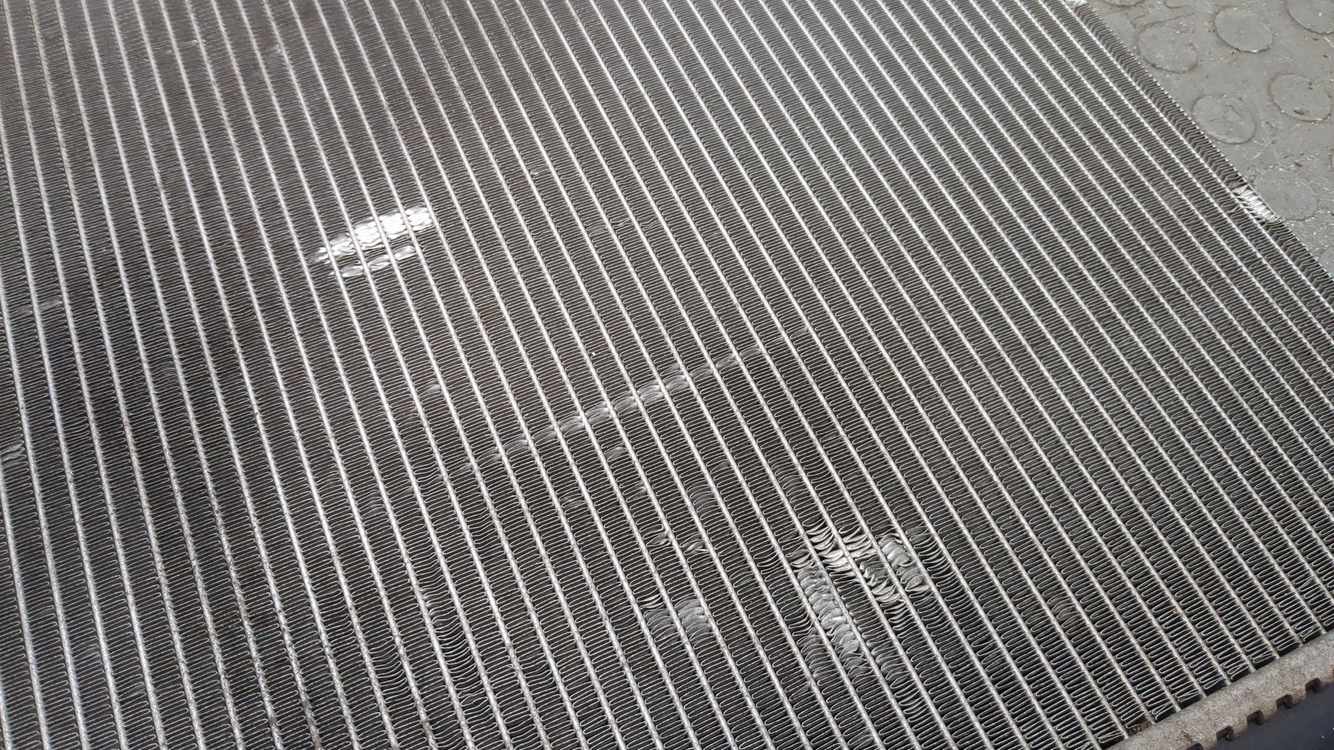 Радиатор охлаждения двигателя основной