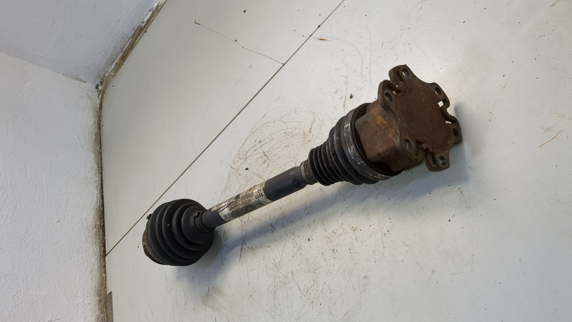 Полуось передняя правая