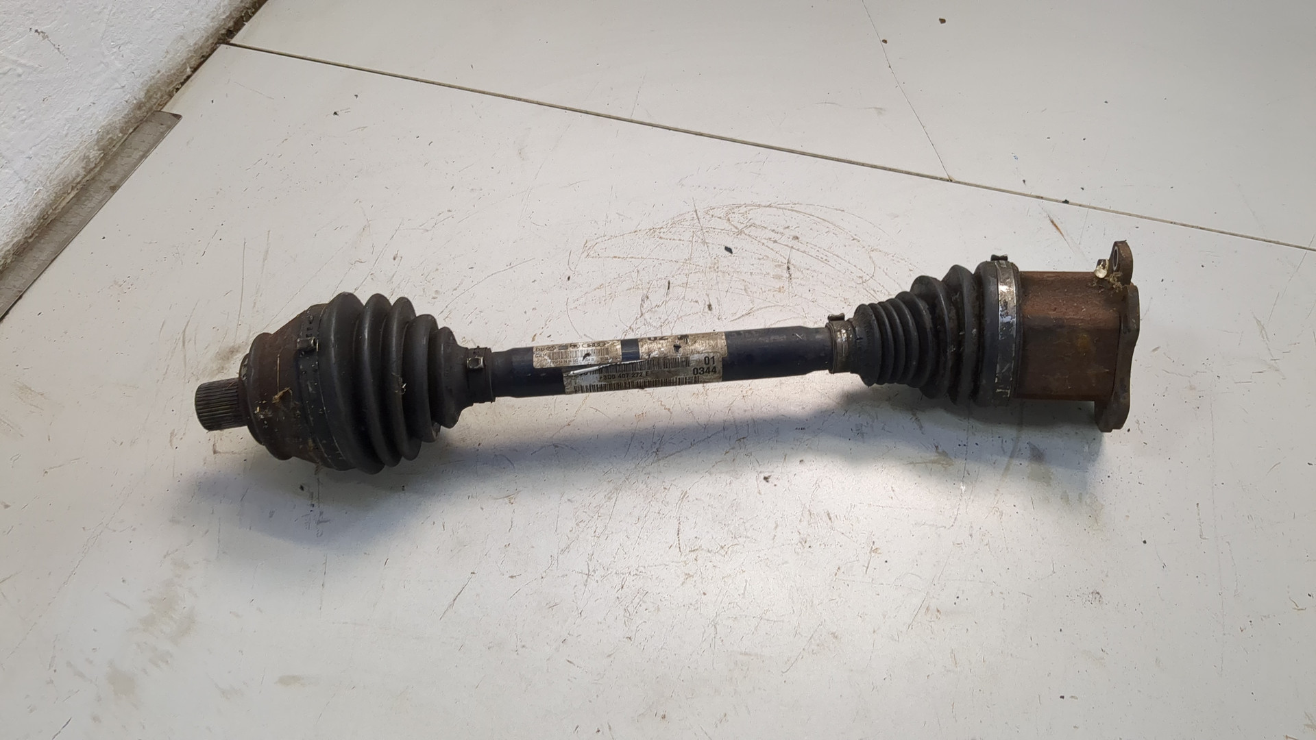 Полуось передняя правая