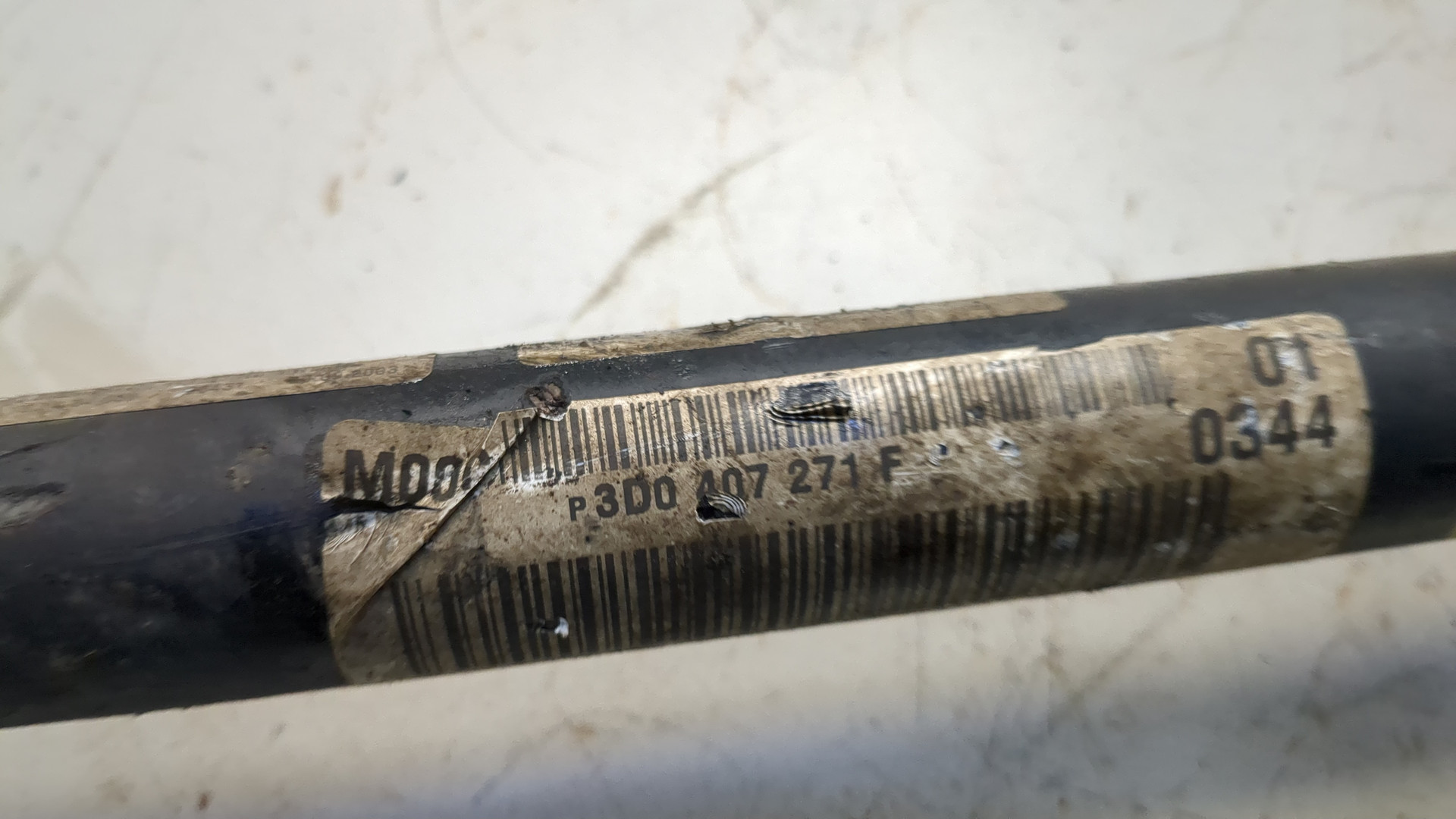 Полуось передняя левая