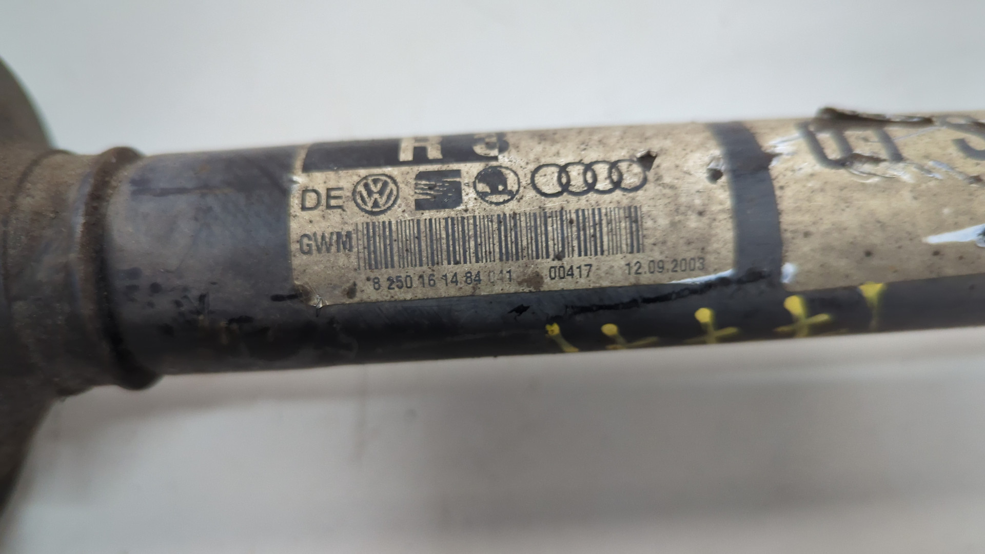 Полуось задняя