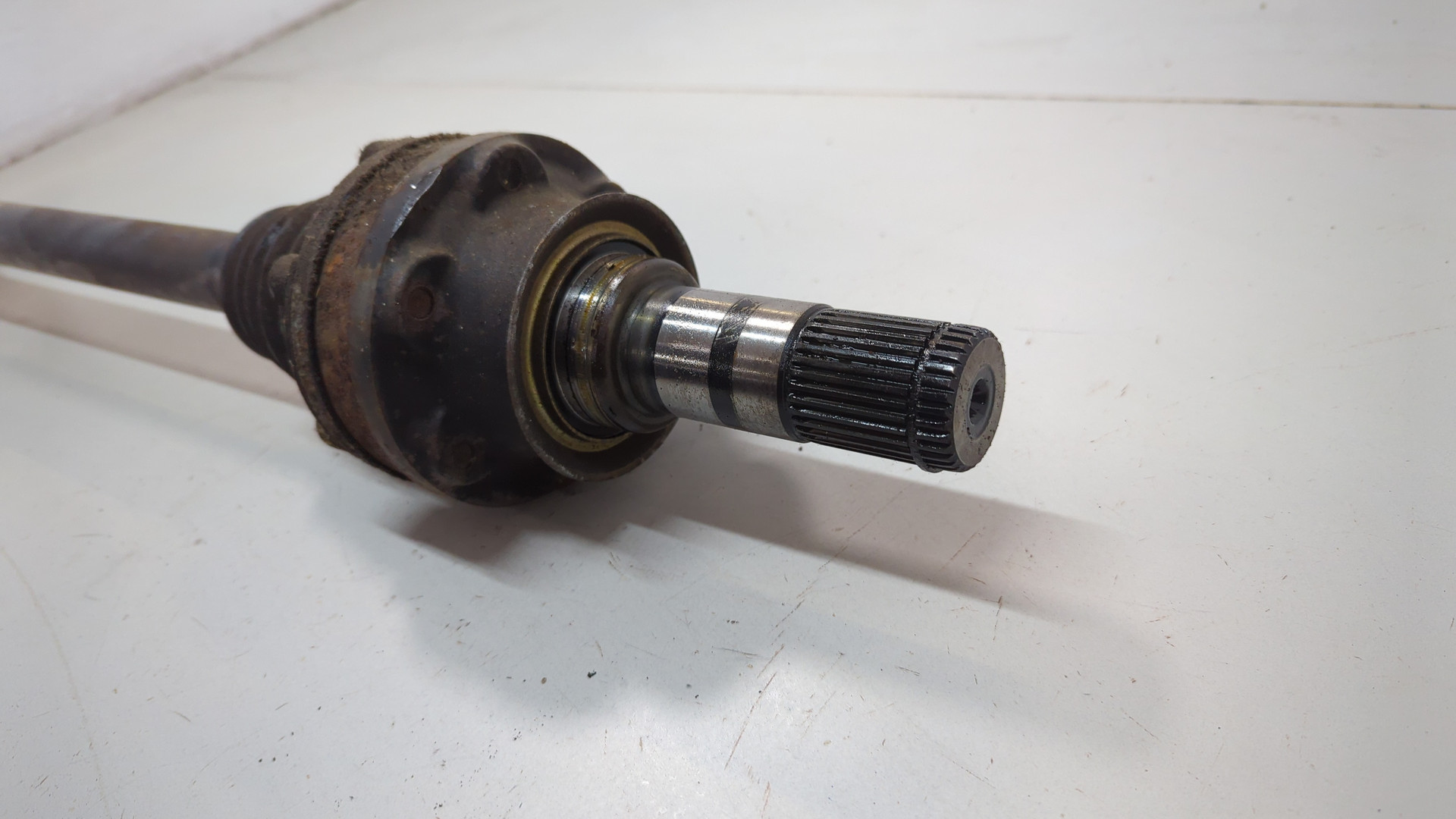 Полуось задняя