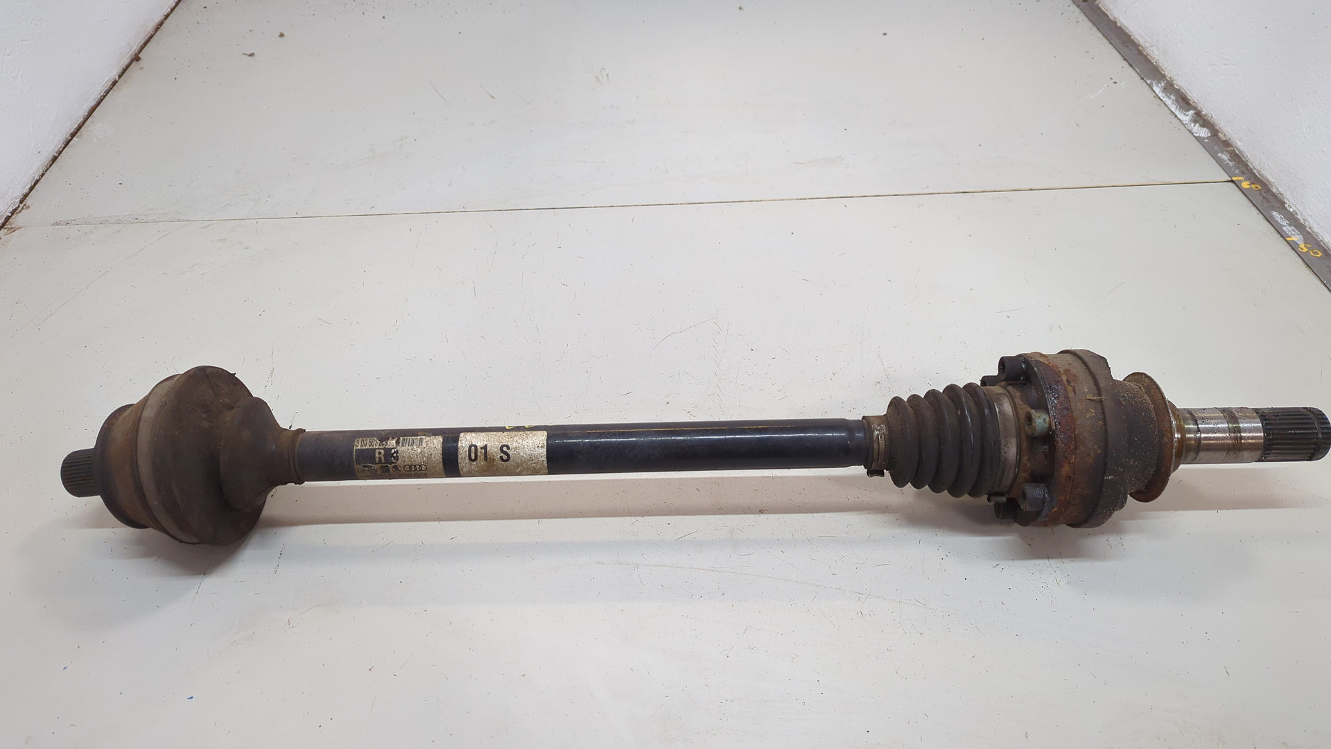 Полуось задняя