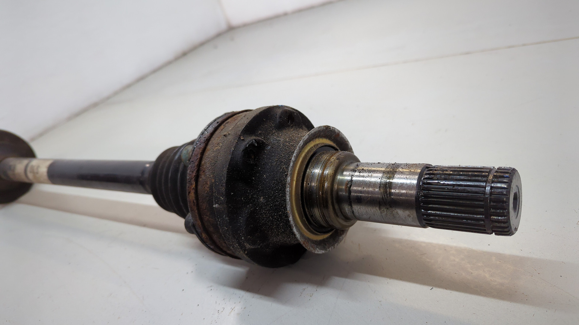 Полуось задняя