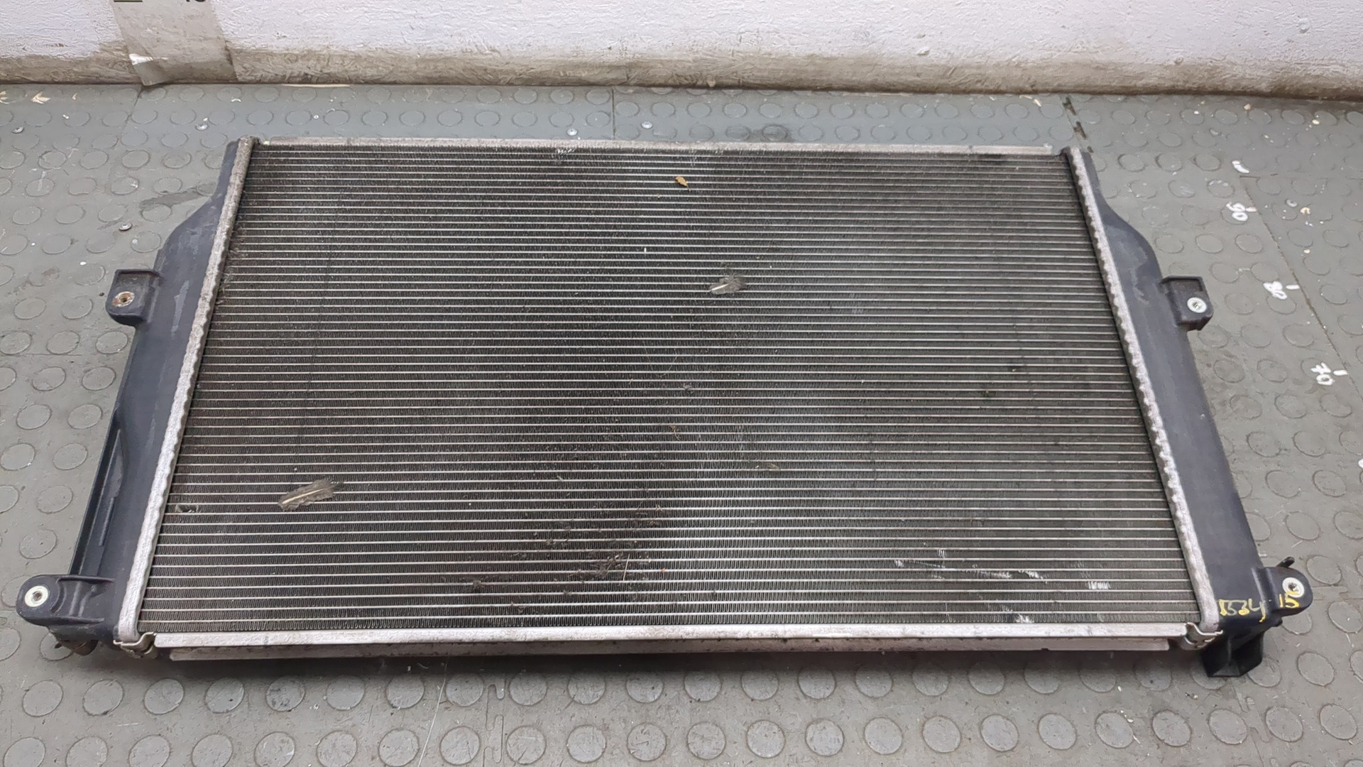 Радиатор охлаждения двигателя основной