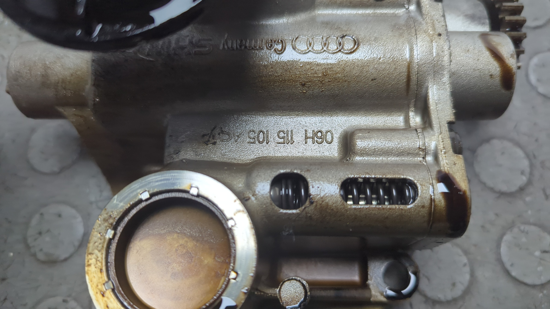 Насос масляный