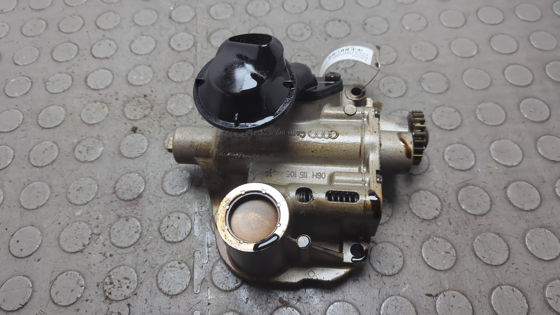 Насос масляный