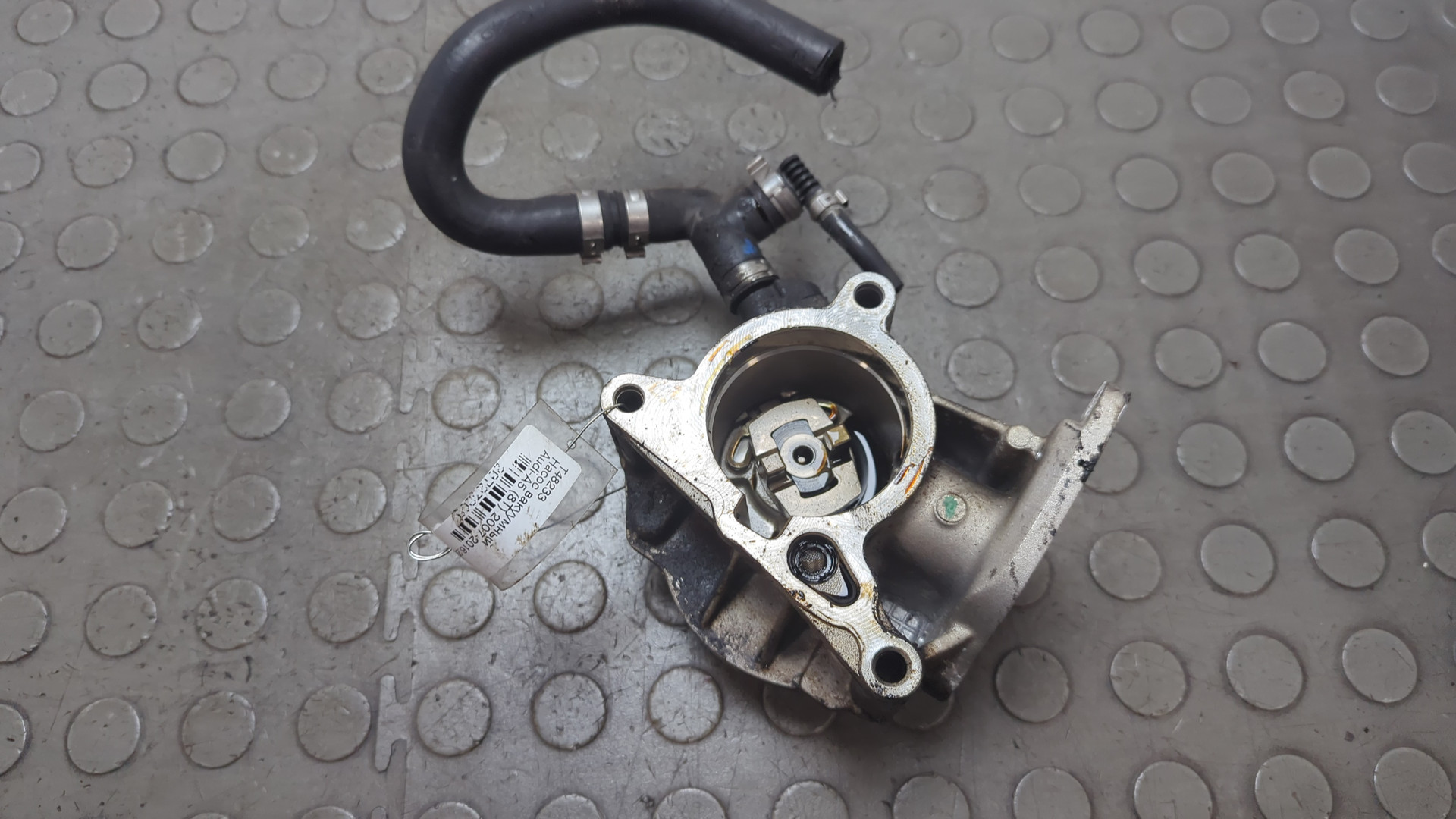 Насос вакуумный