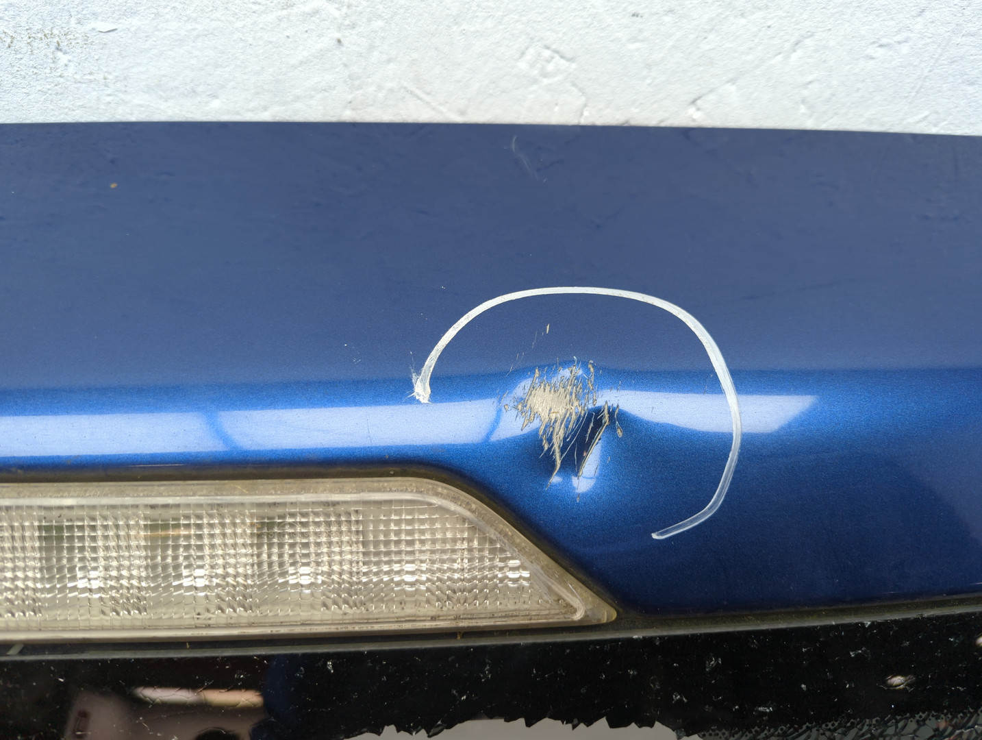 Дверь багажника