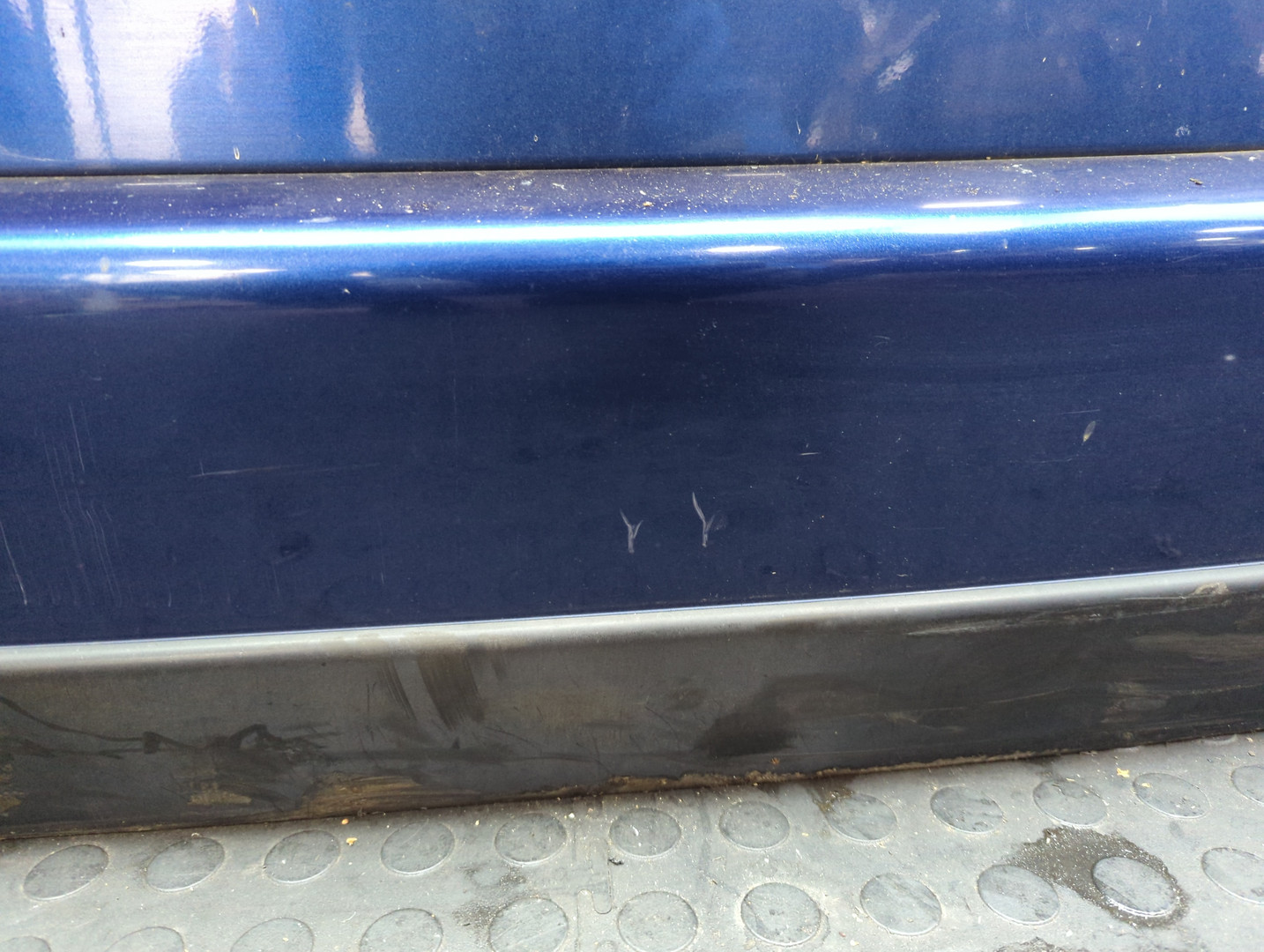 Дверь багажника