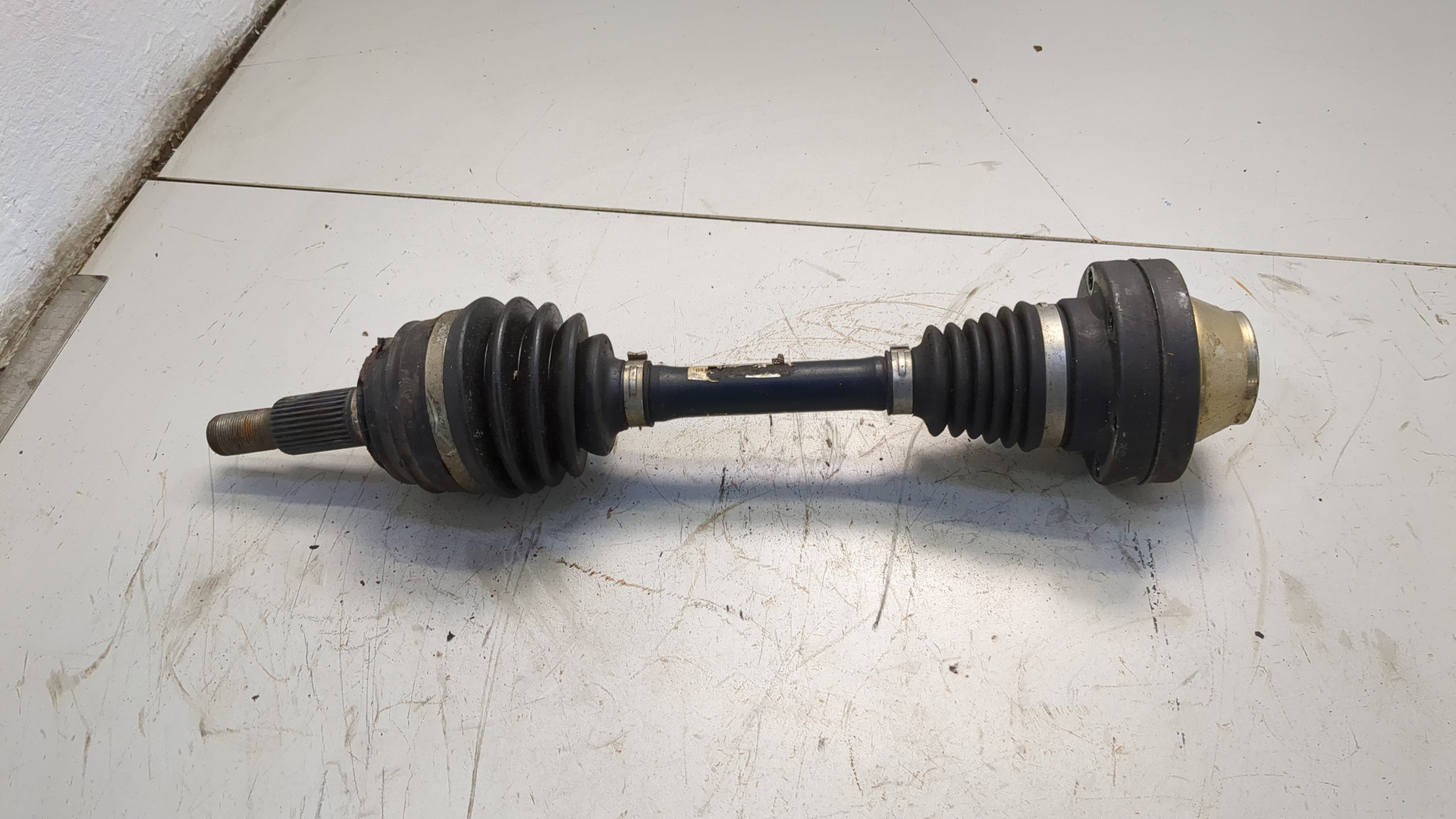 Полуось передняя